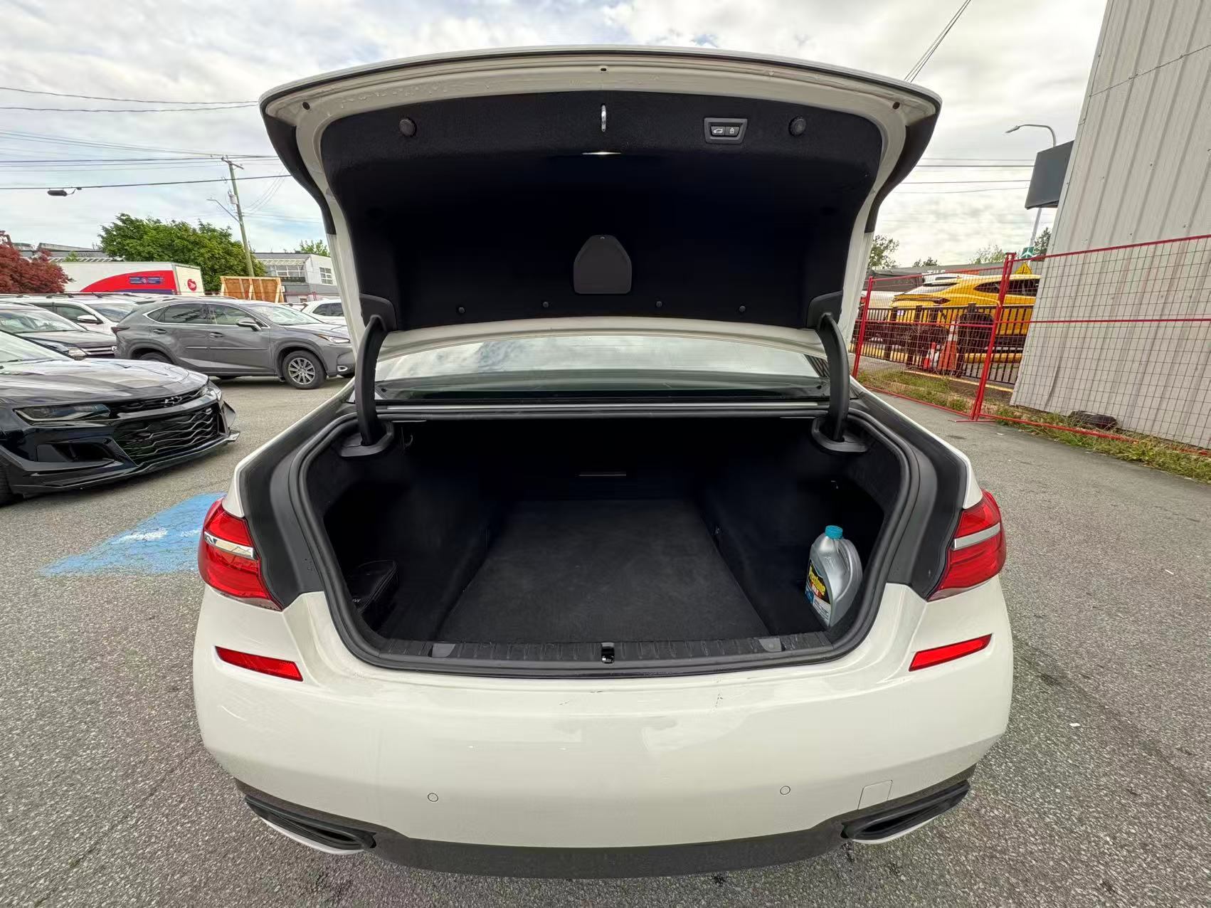 2016 BMW 7 Series 4dr Sdn 750Li xDrive AWD. BC LOCAL VEHICLE. FULL SERVICED., Vancouver, Cash