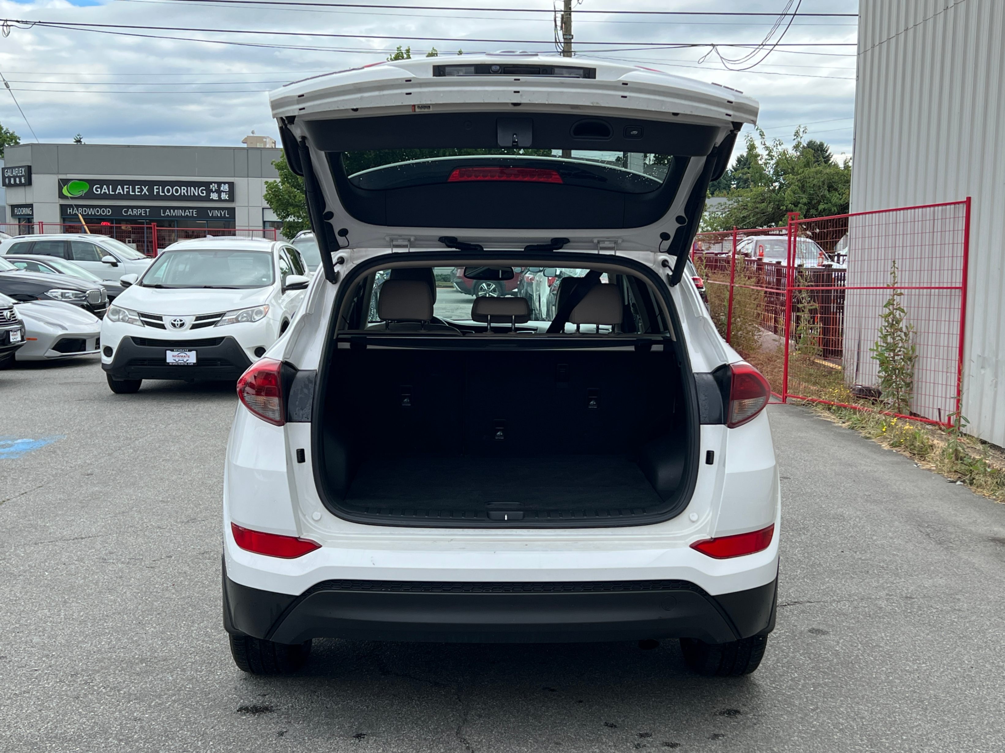 2016 Hyundai Tucson AWD 4dr 2.0L Luxury. BC LOCAL VEHICLE. FULL SERVICED., Vancouver, Cash
