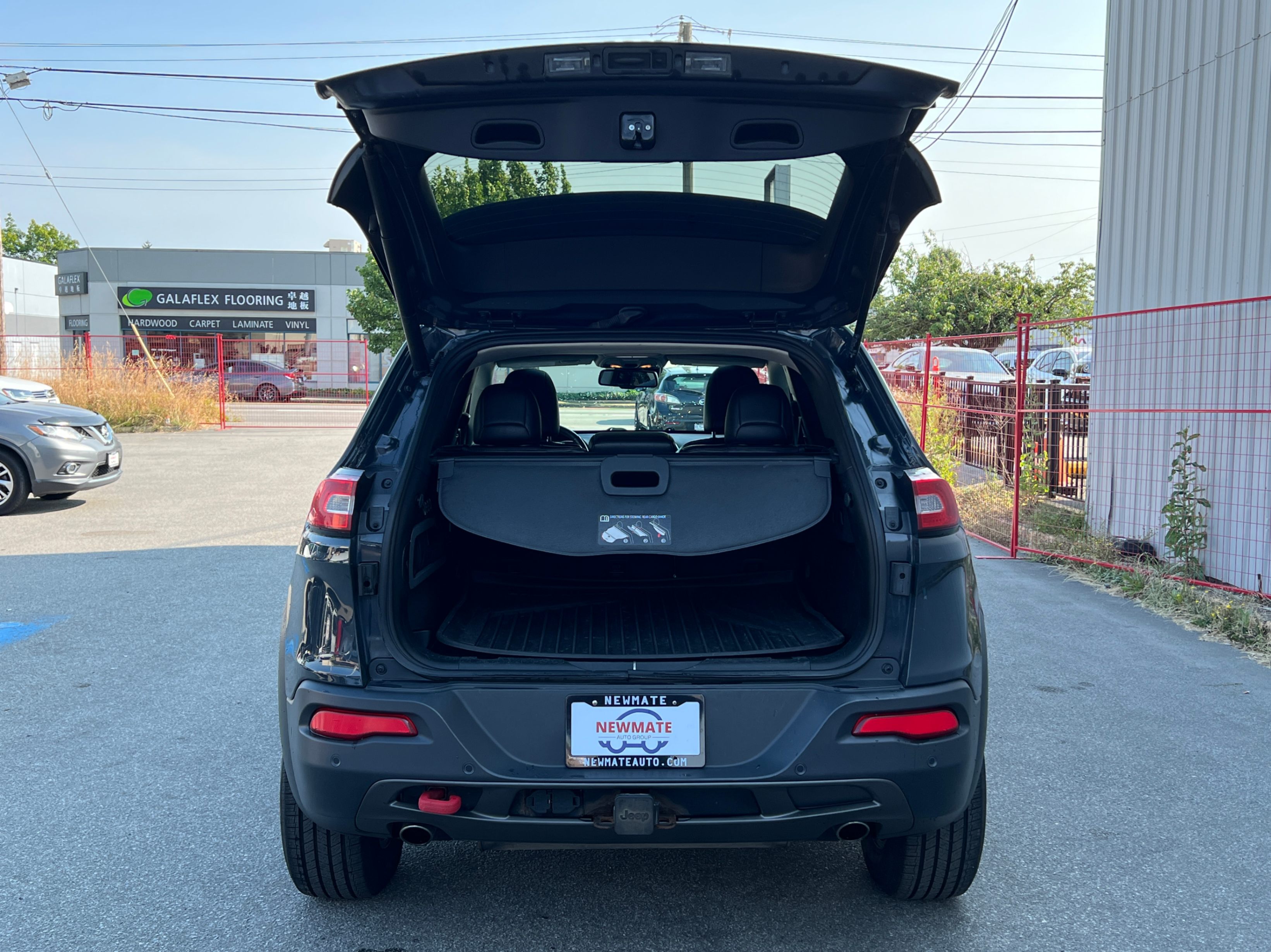 2016 Jeep Cherokee 4WD 4dr Trailhawk. ONE OWNER. NO ACCIDENTS., Vancouver, Cash