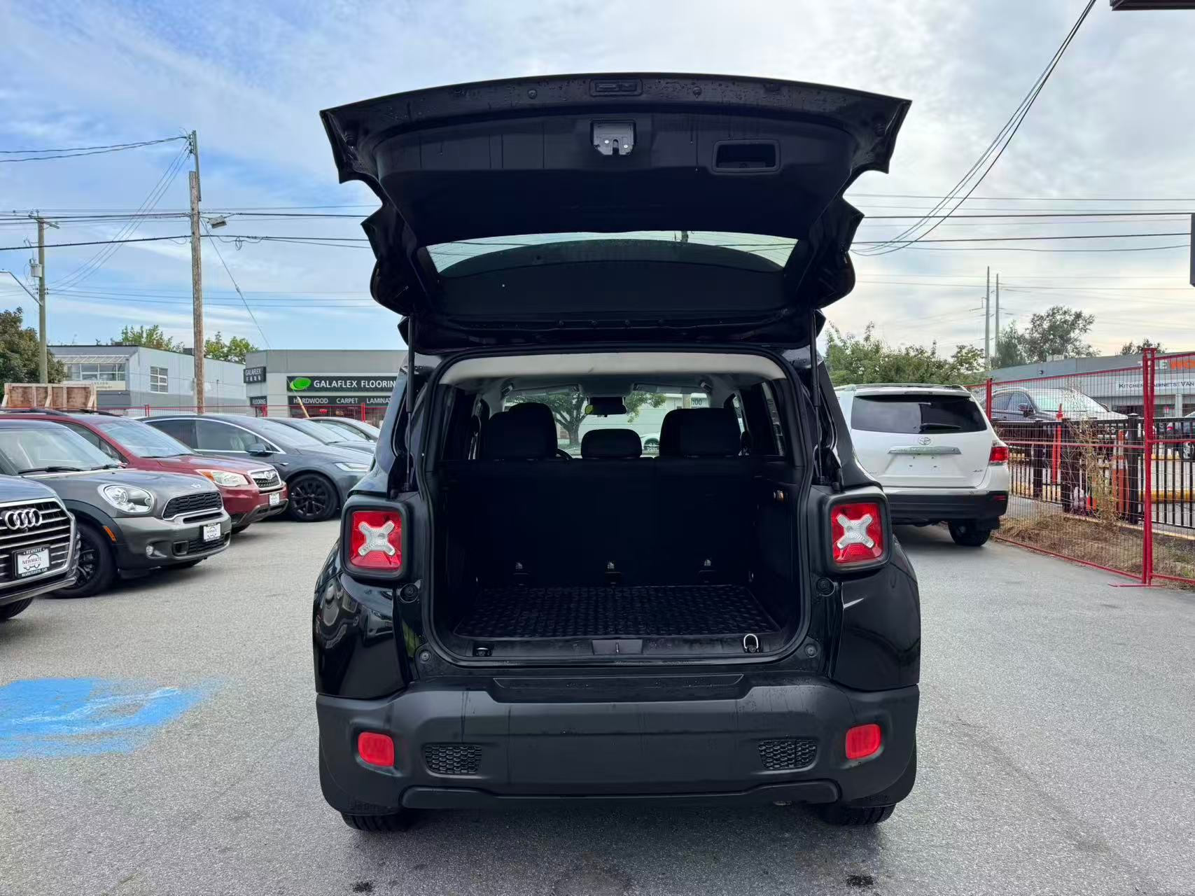 2016 Jeep Renegade 4WD 4dr North, Vancouver, Cash