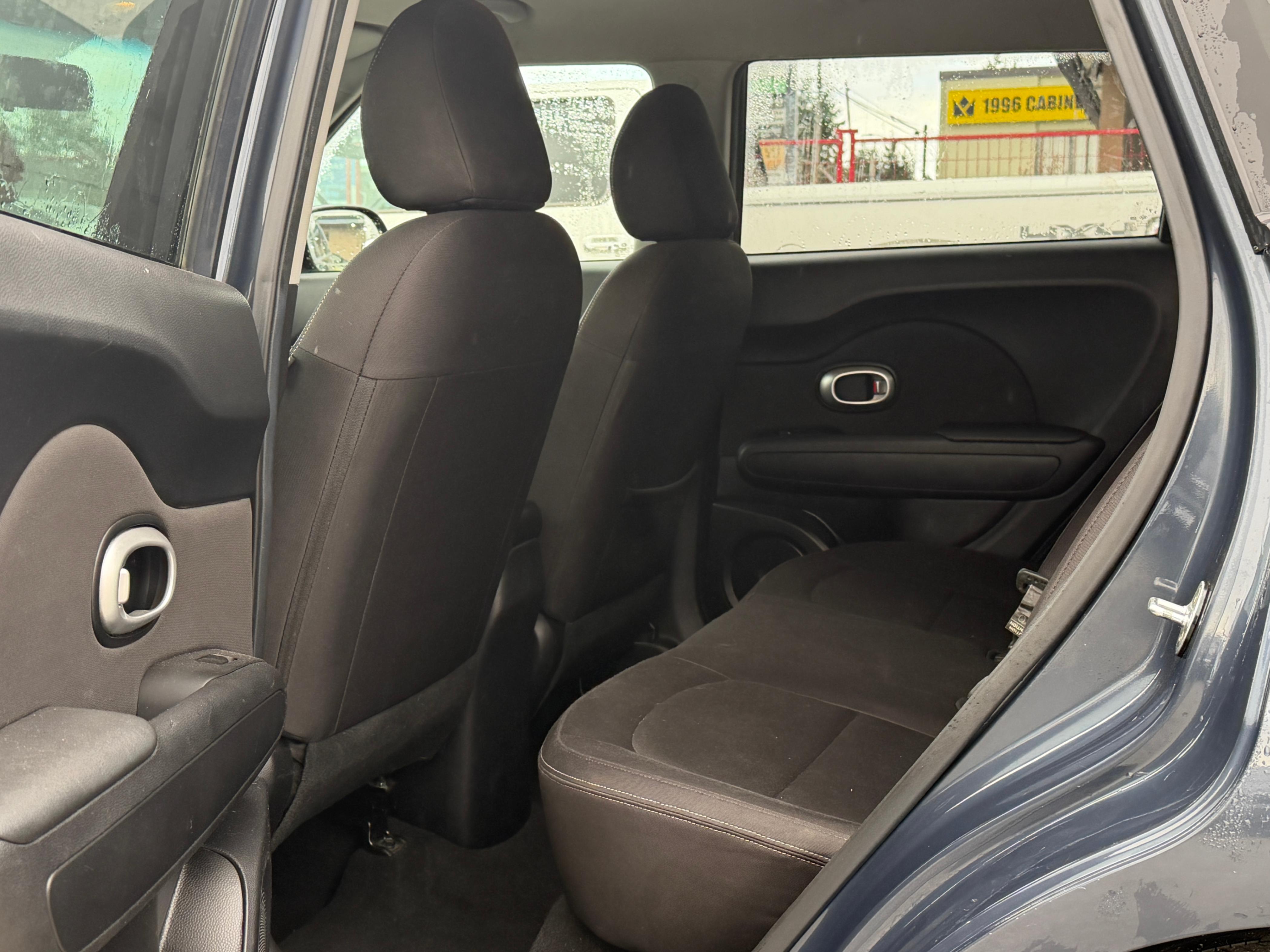 2016 Kia Soul 5dr Wgn. FULL SERVICE RECORD. APPLE CARPLAY., Vancouver, Cash