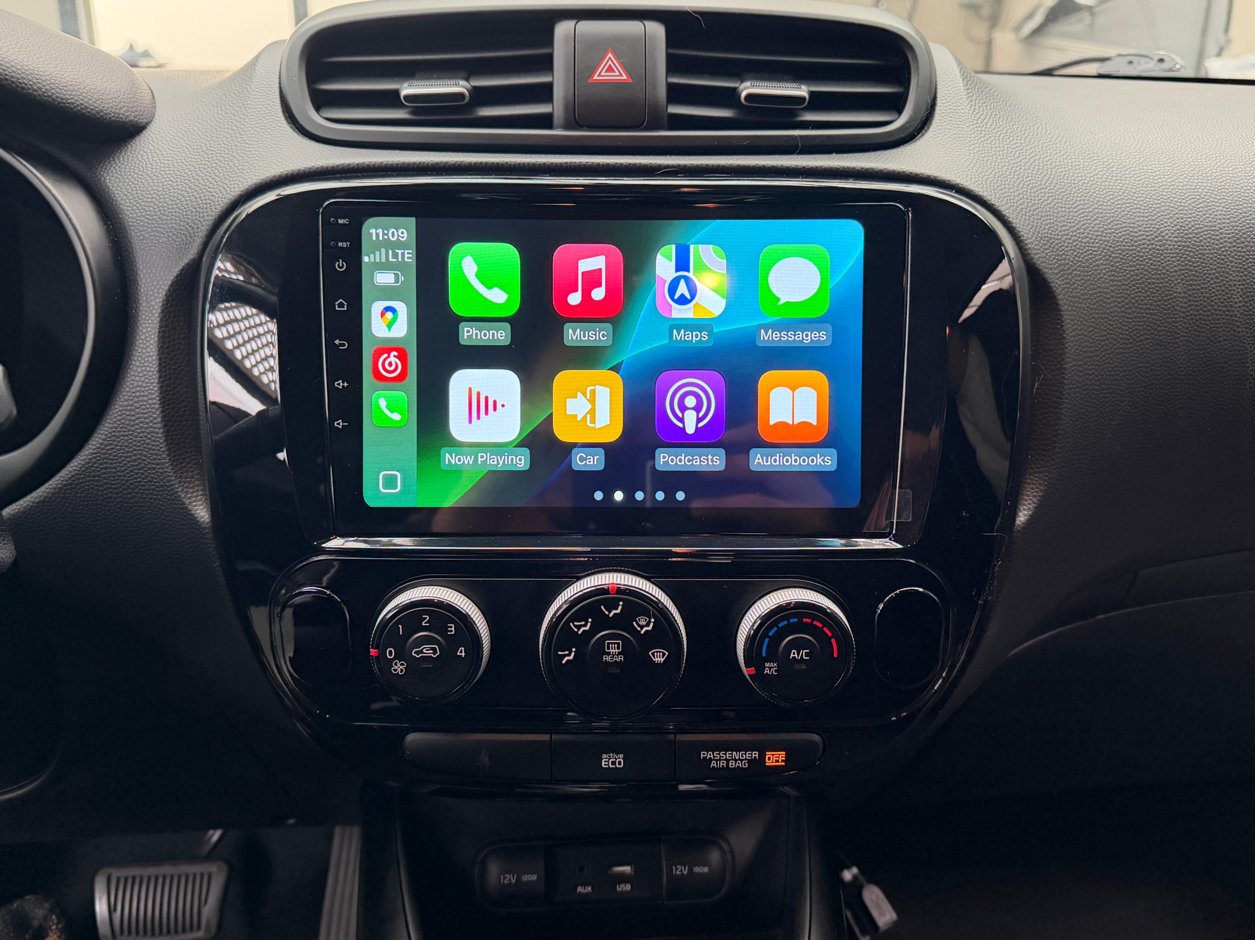 2016 Kia Soul 5dr Wgn. FULL SERVICE RECORD. APPLE CARPLAY., Vancouver, Cash