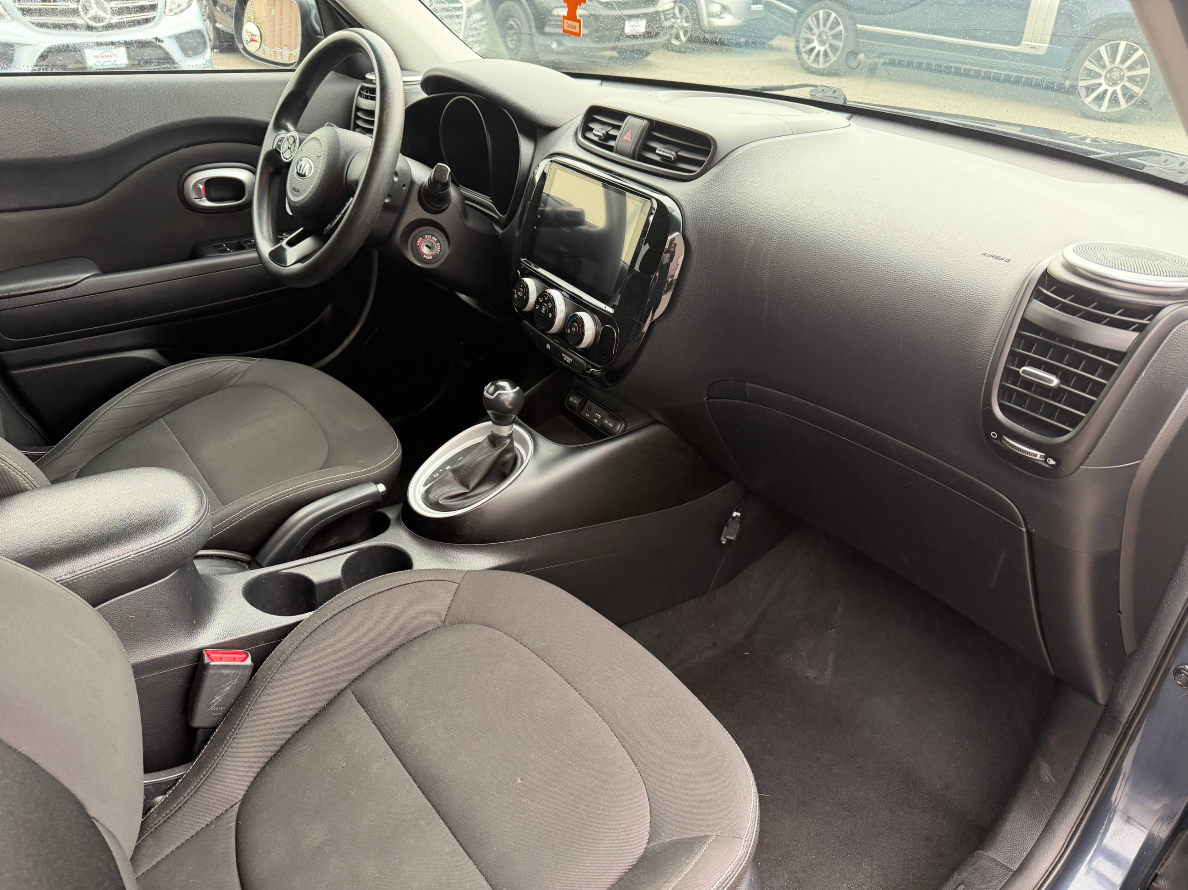 2016 Kia Soul 5dr Wgn. FULL SERVICE RECORD. APPLE CARPLAY., Vancouver, Cash