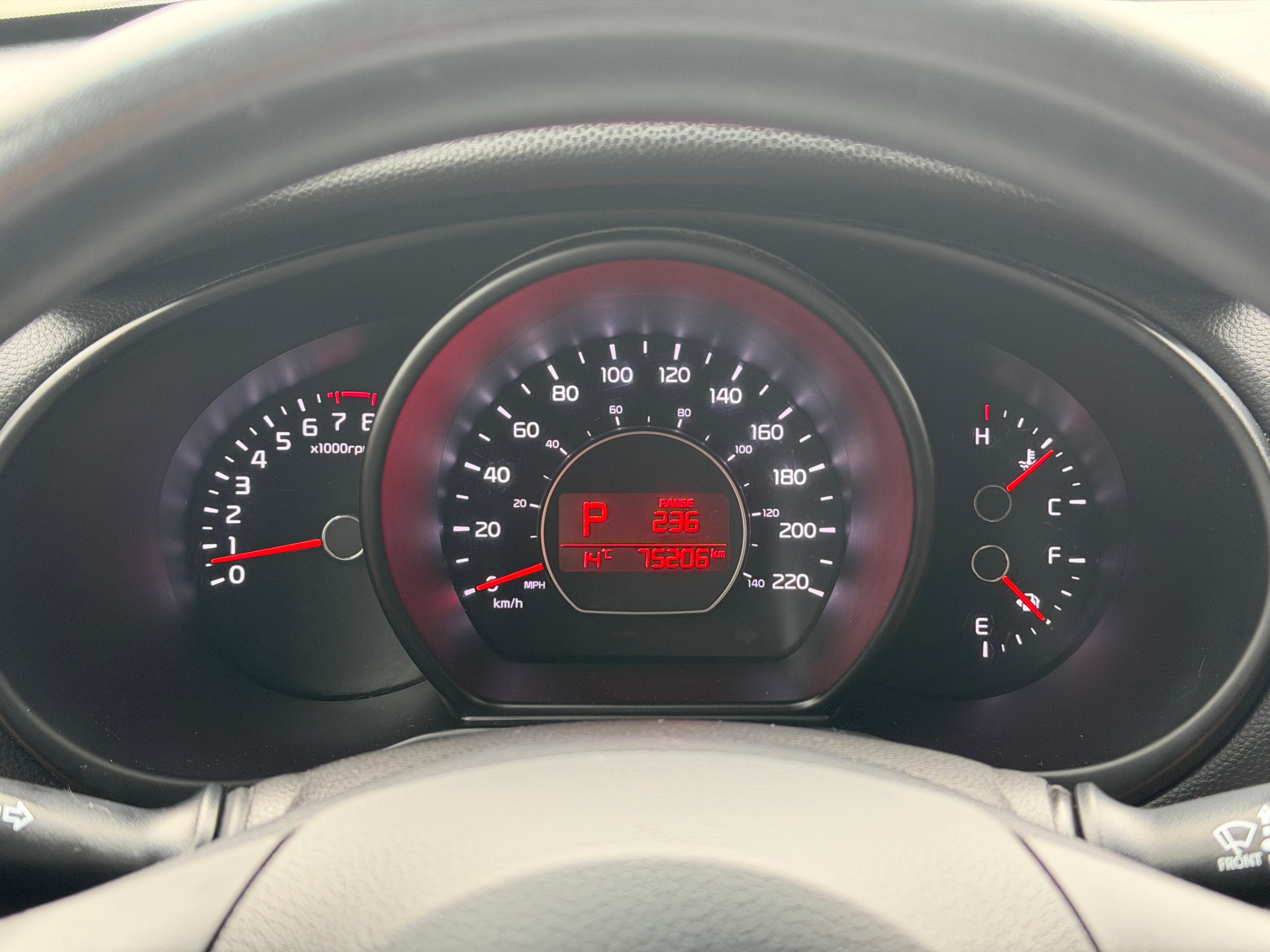 2016 Kia Soul 5dr Wgn. FULL SERVICE RECORD. APPLE CARPLAY., Vancouver, Cash