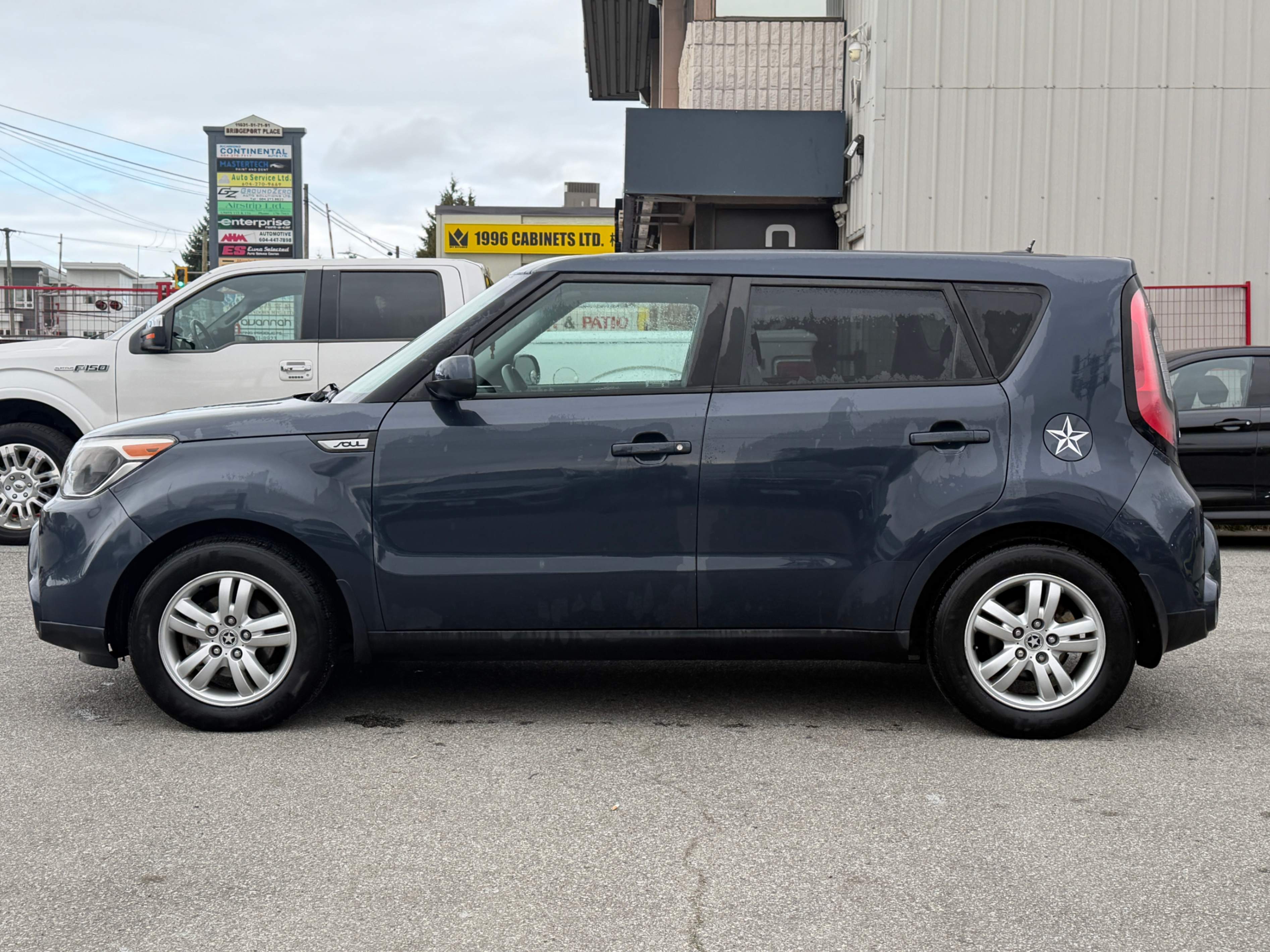 2016 Kia Soul 5dr Wgn. FULL SERVICE RECORD. APPLE CARPLAY., Vancouver, Cash