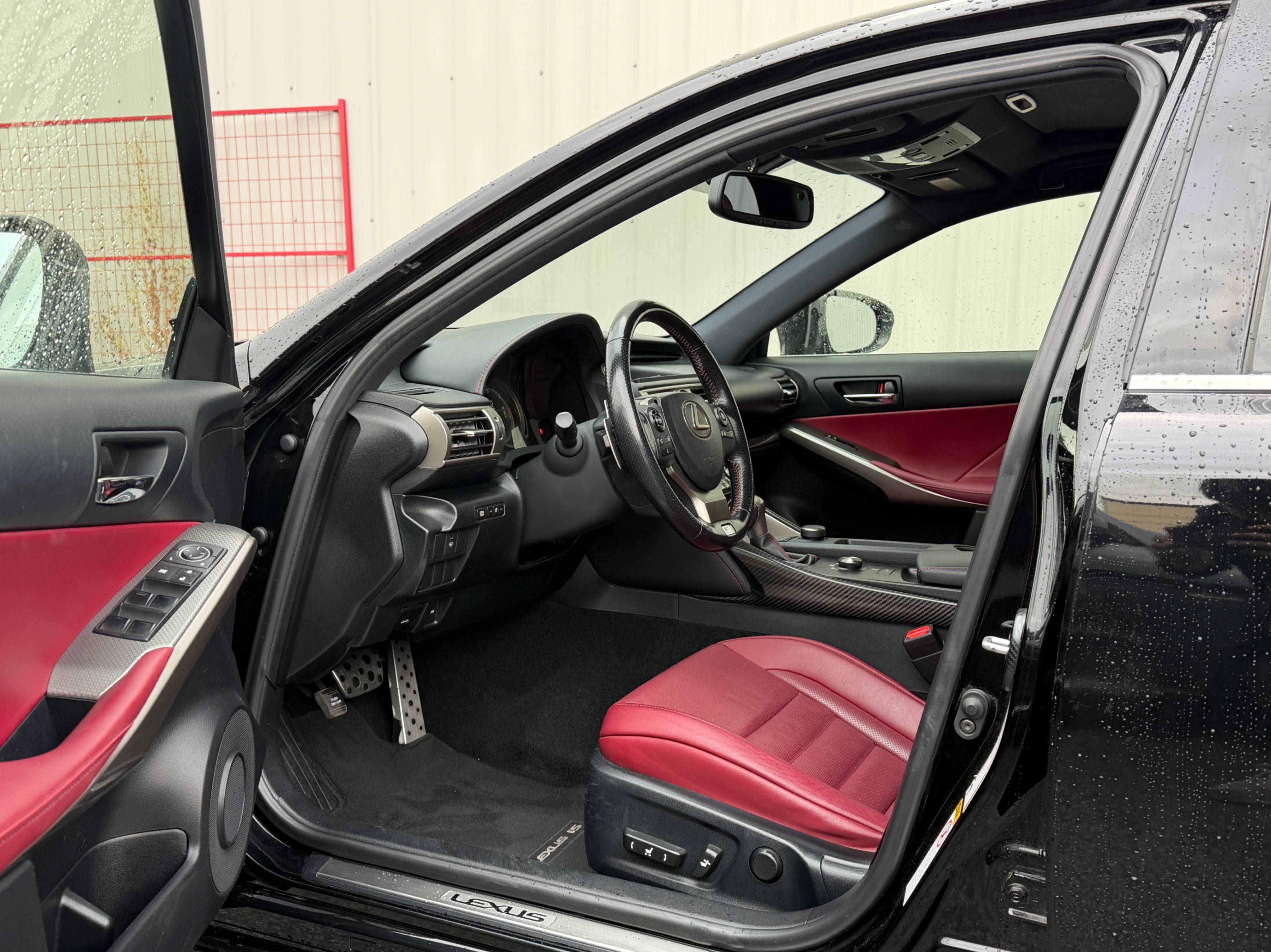2016 Lexus IS 300 F-SPORT. RED LEATHER SEATS. AWD, 温哥华, 全款车