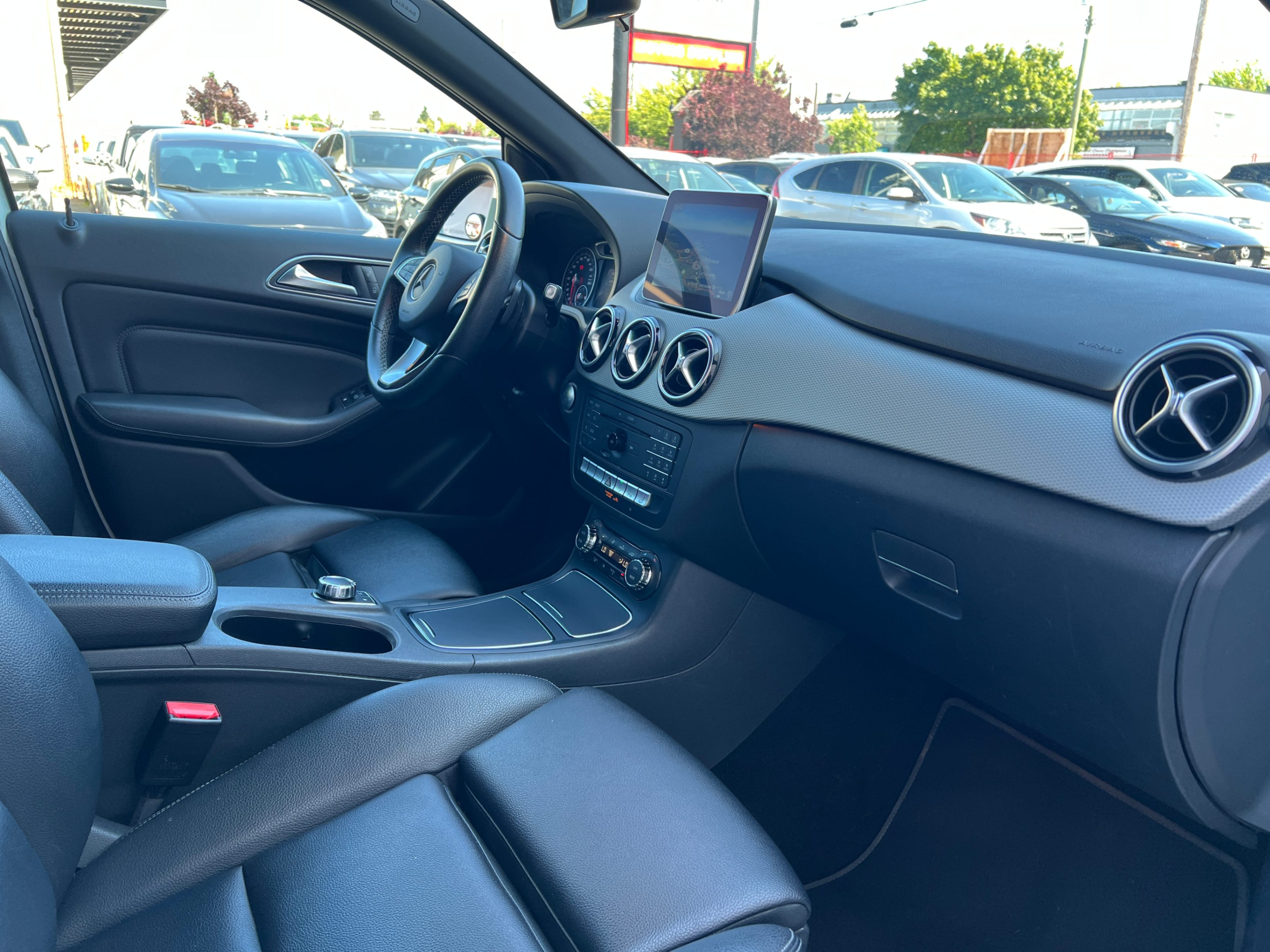 2016 Mercedes-Benz B-Class 4dr HB B 250 Sports Tourer 4MATIC. NO ACCIDENTS. BC LOCAL VEHICLE., Vancouver, Cash