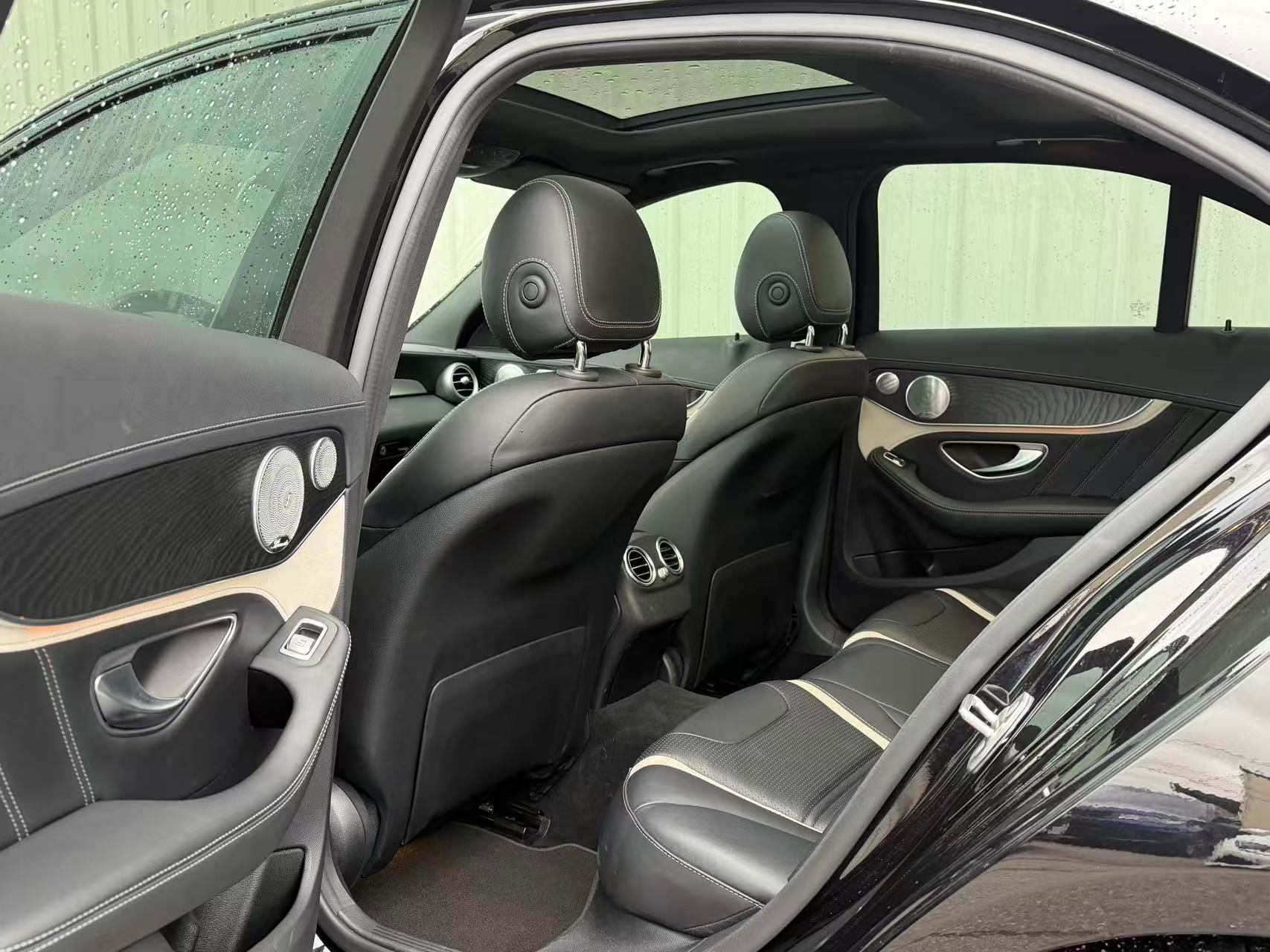 2016 Mercedes-Benz C-Class AMG C 63 S. NO ACCIDENT. AMG PACKAGE. LOW ON MILEAGE., Vancouver, Cash