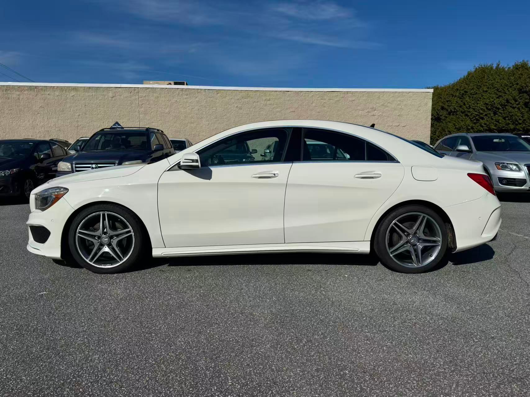 2016 Mercedes-Benz CLA-Class CLA 250 4MATIC. AMG PACKAGE. LOW KILOMETRES., 温哥华, 全款车