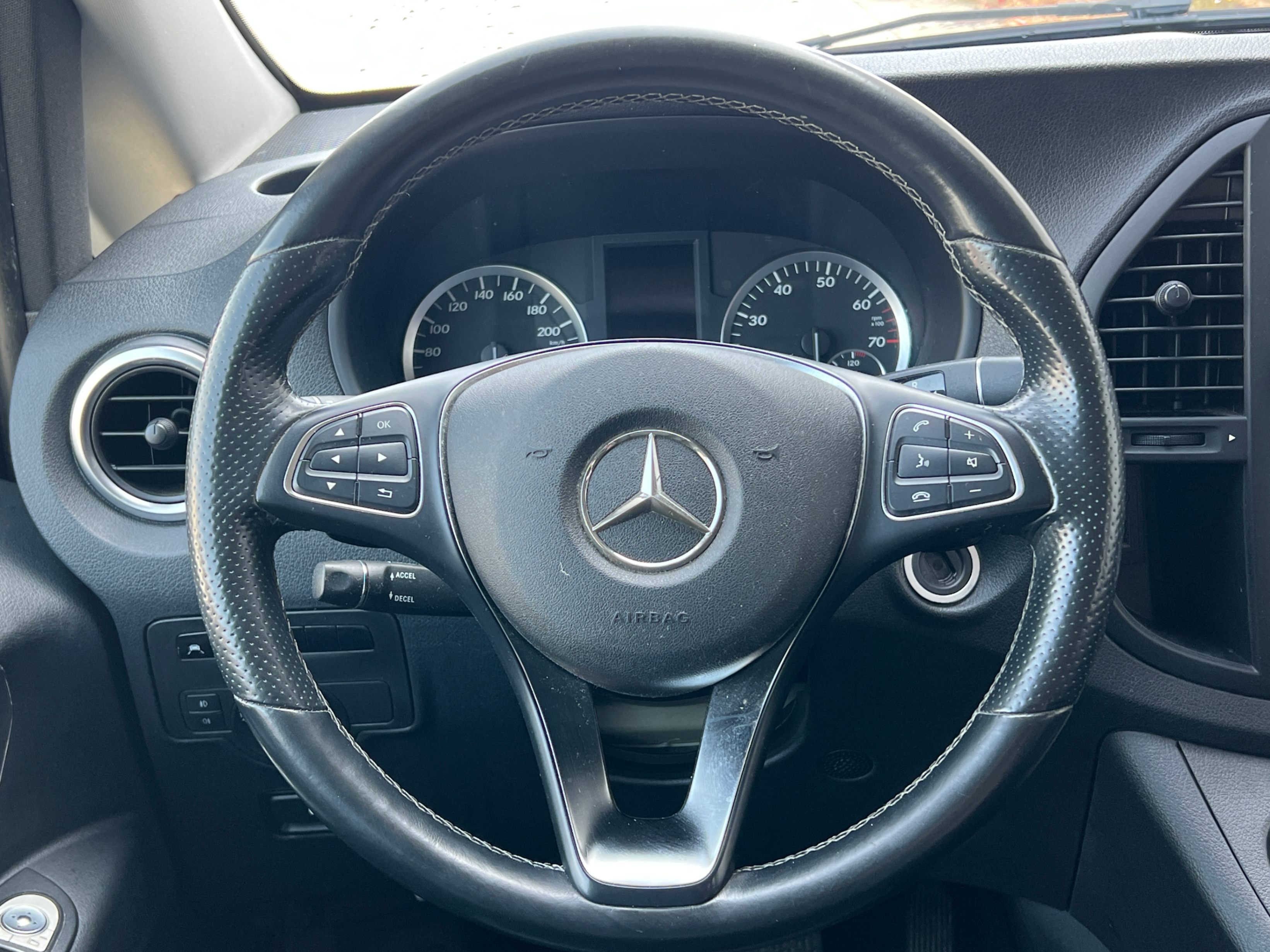 2016 Mercedes-Benz Metris Passenger RWD 126", Vancouver, Cash
