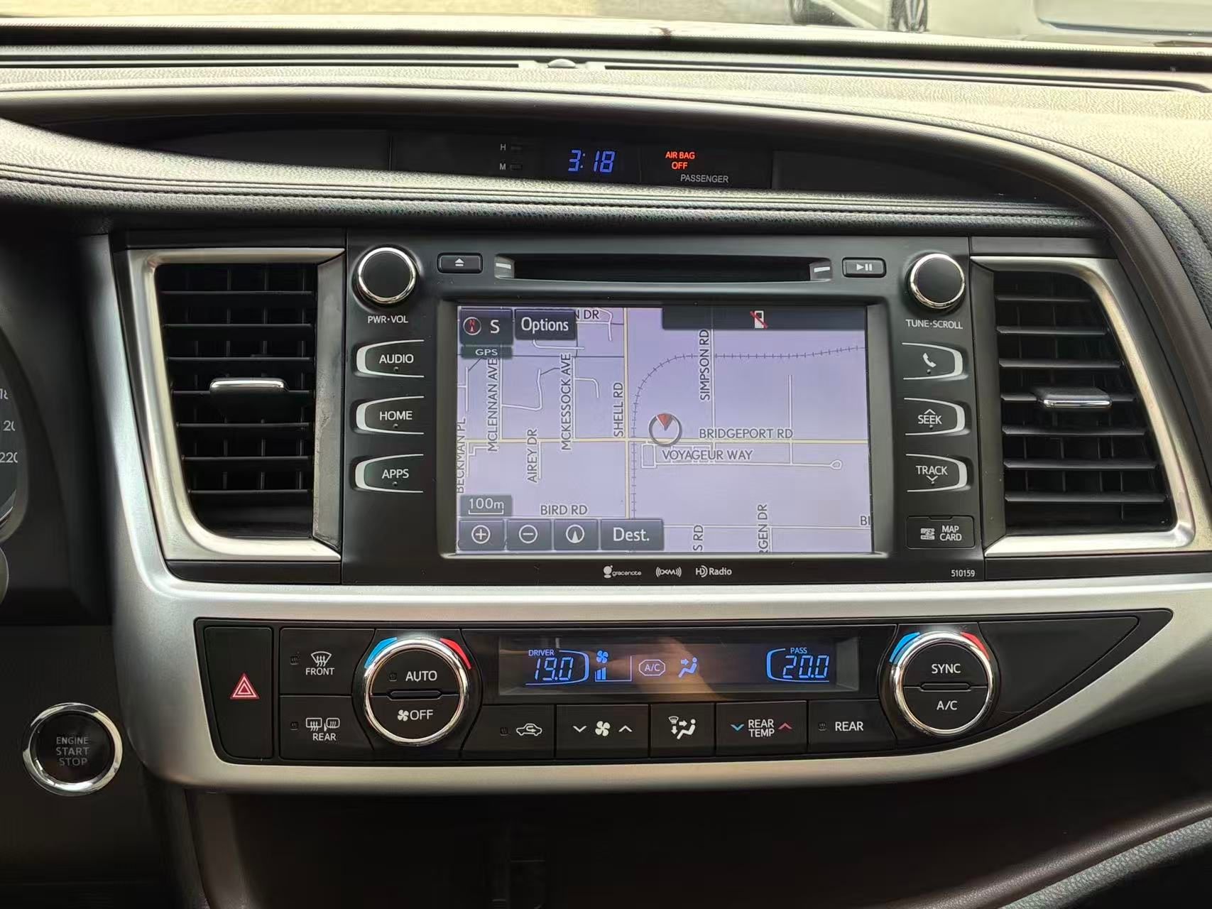 2016 Toyota Highlander AWD 4dr XLE. BC LOCAL VEHICLE. FULL SERVICED., Vancouver, Cash