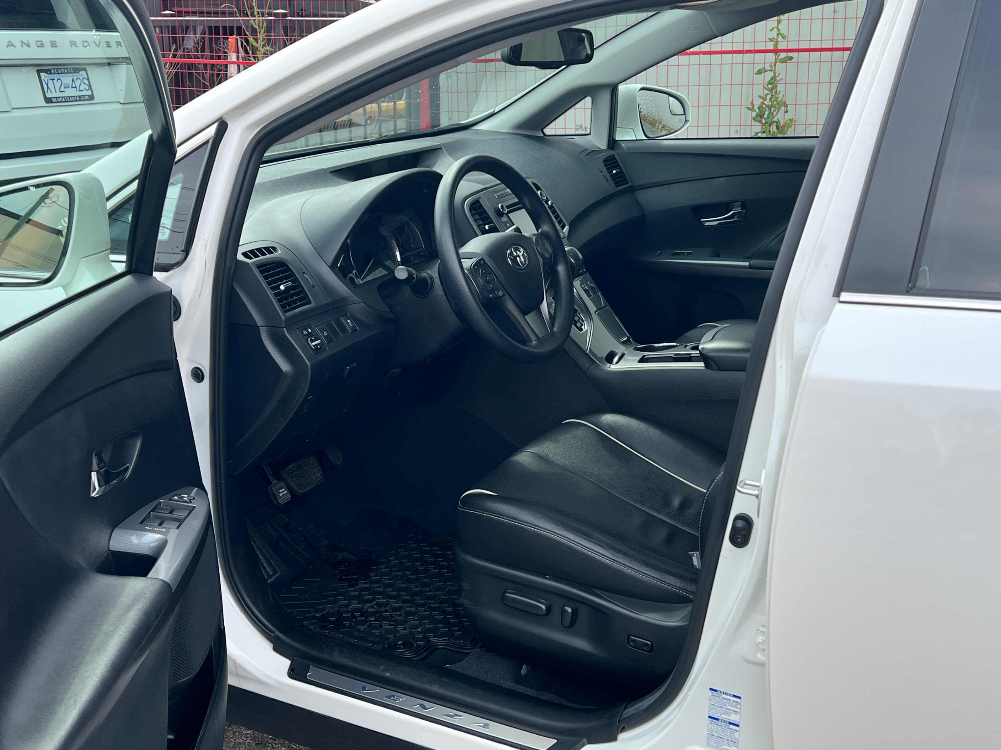 2016 Toyota Venza 4dr Wgn V6 AWD, Vancouver, Cash