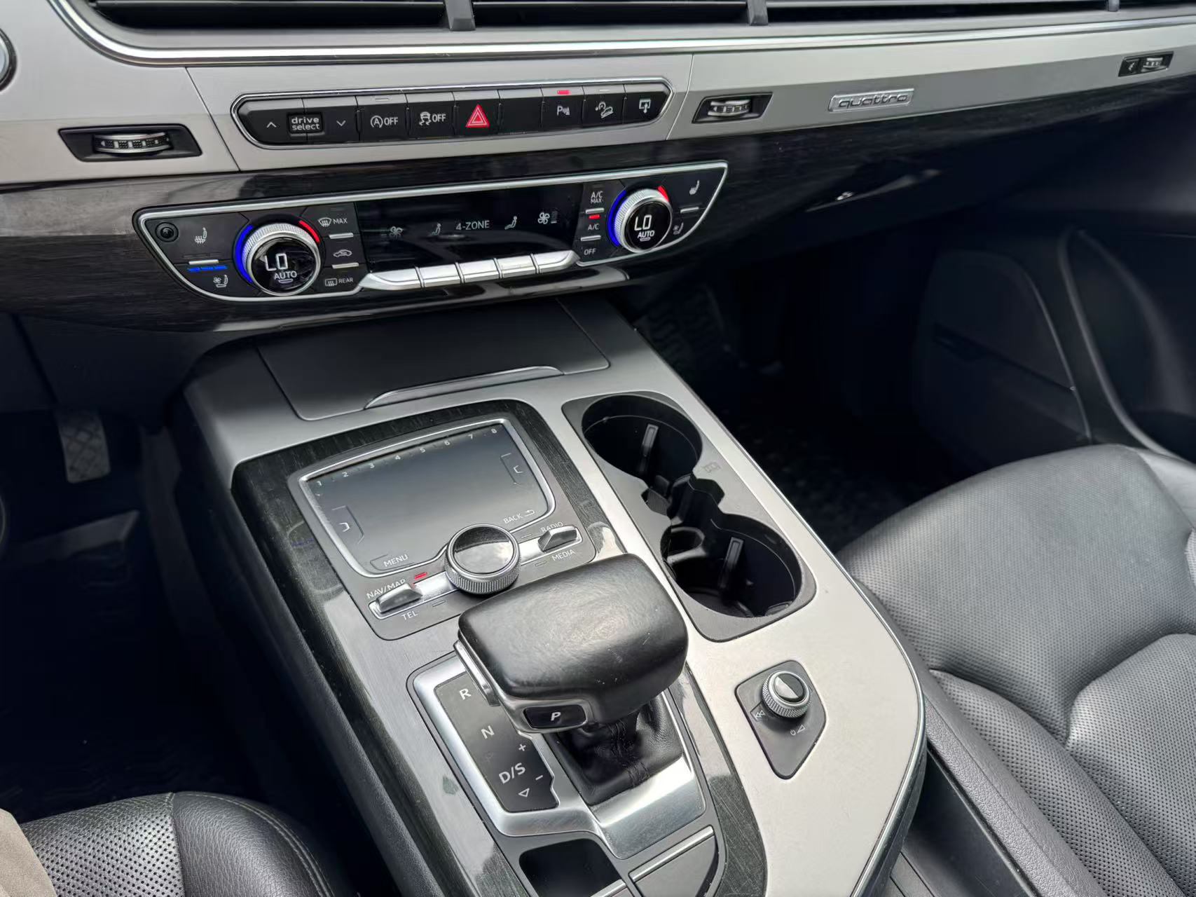 2017 Audi Q7 Quattro 4dr 3.0T Technik. S-LINE., Vancouver, Cash