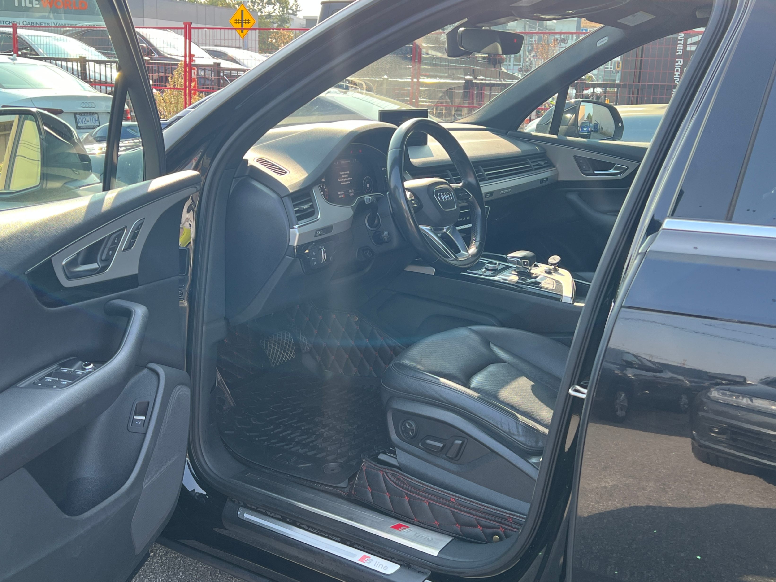 2017 Audi Q7 Quattro 4dr 3.0T Progressiv. S-LINE. NO ACCIDENTS., Vancouver, Cash