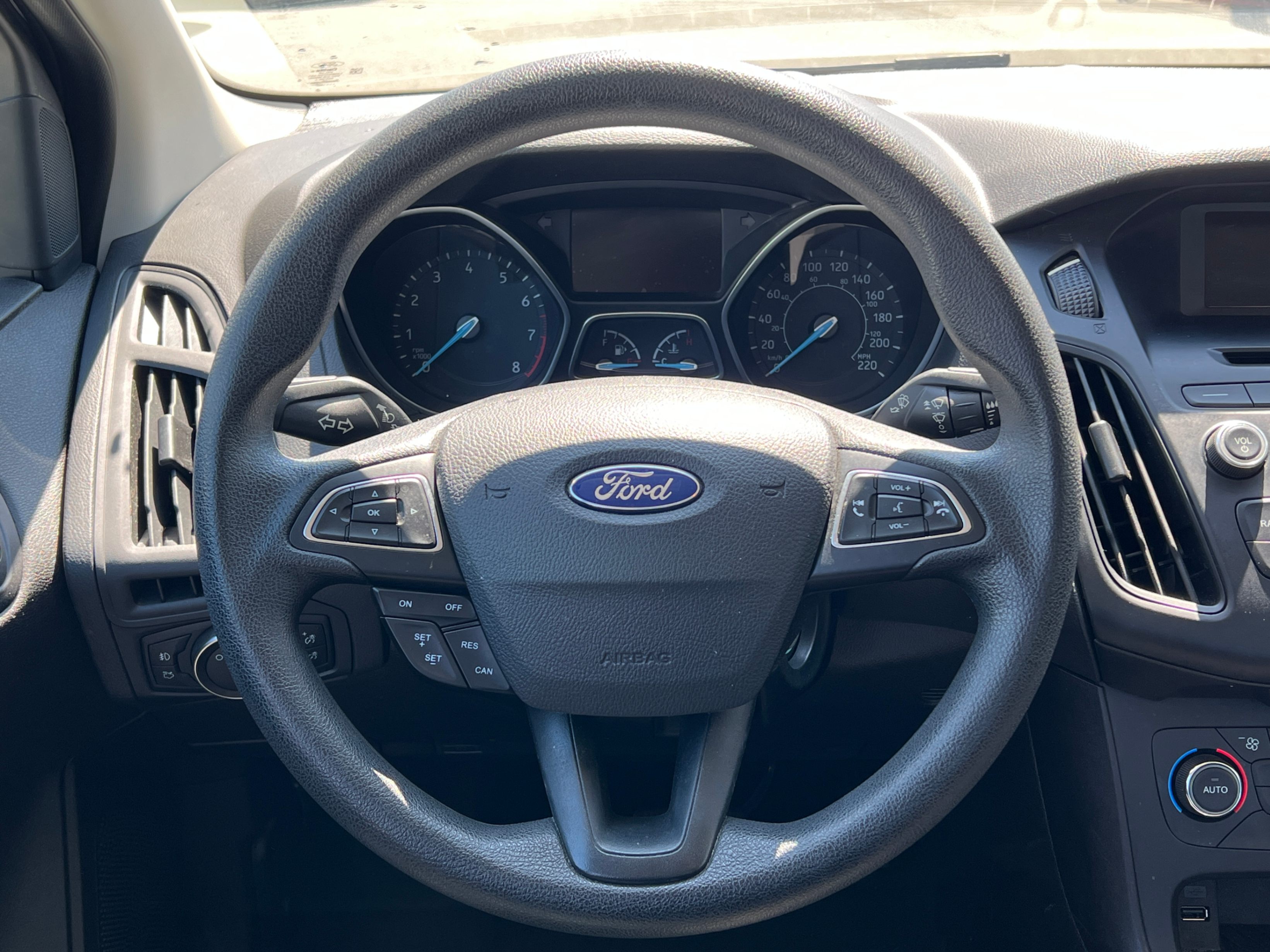 2017 Ford Focus 4dr Sdn SE. ONE OWNER. BC LOCAL VEHICLE. FULL SERVICED., Vancouver, Cash