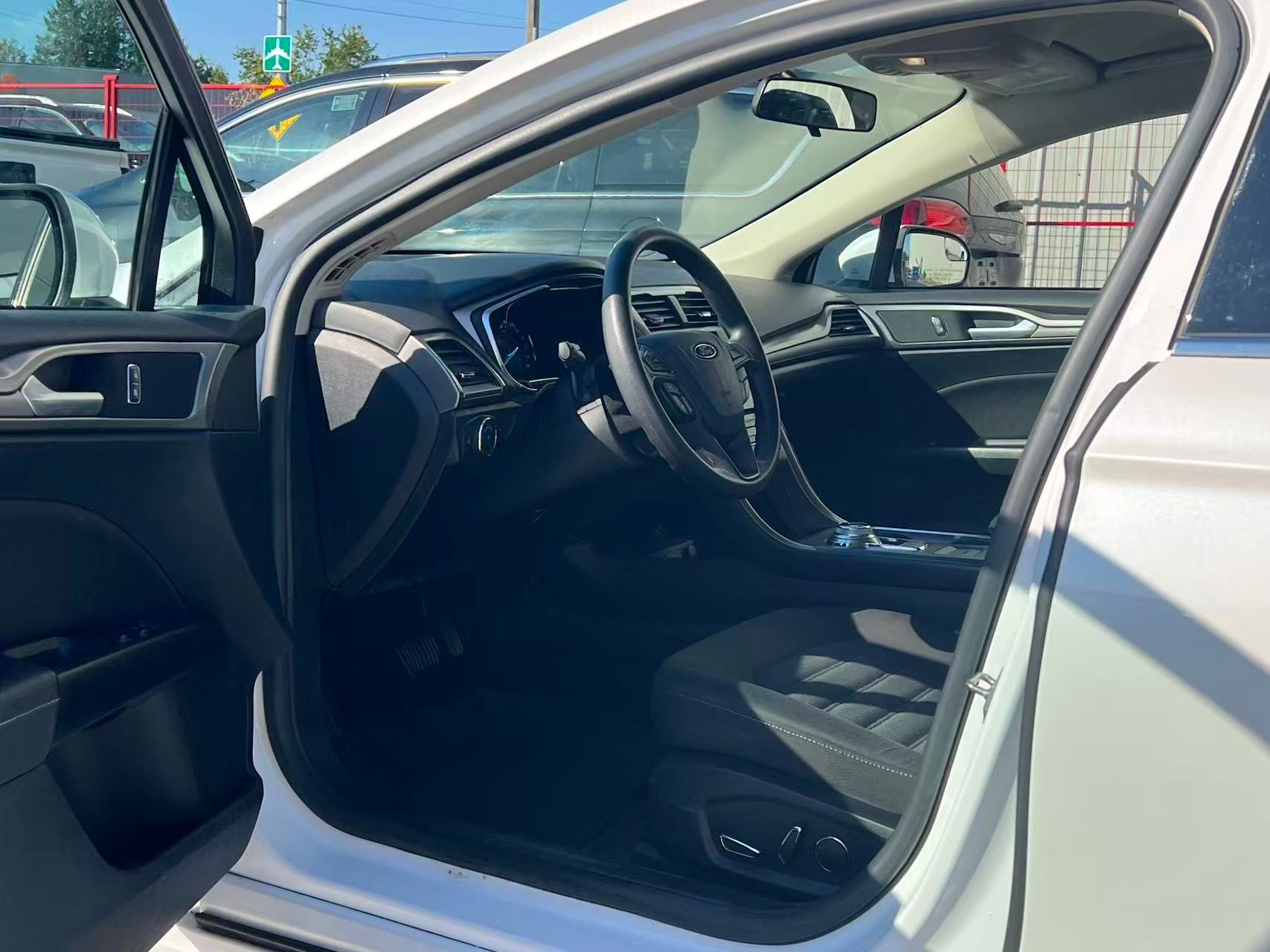 2017 Ford Fusion 4dr Sdn SE FWD, Vancouver, Cash