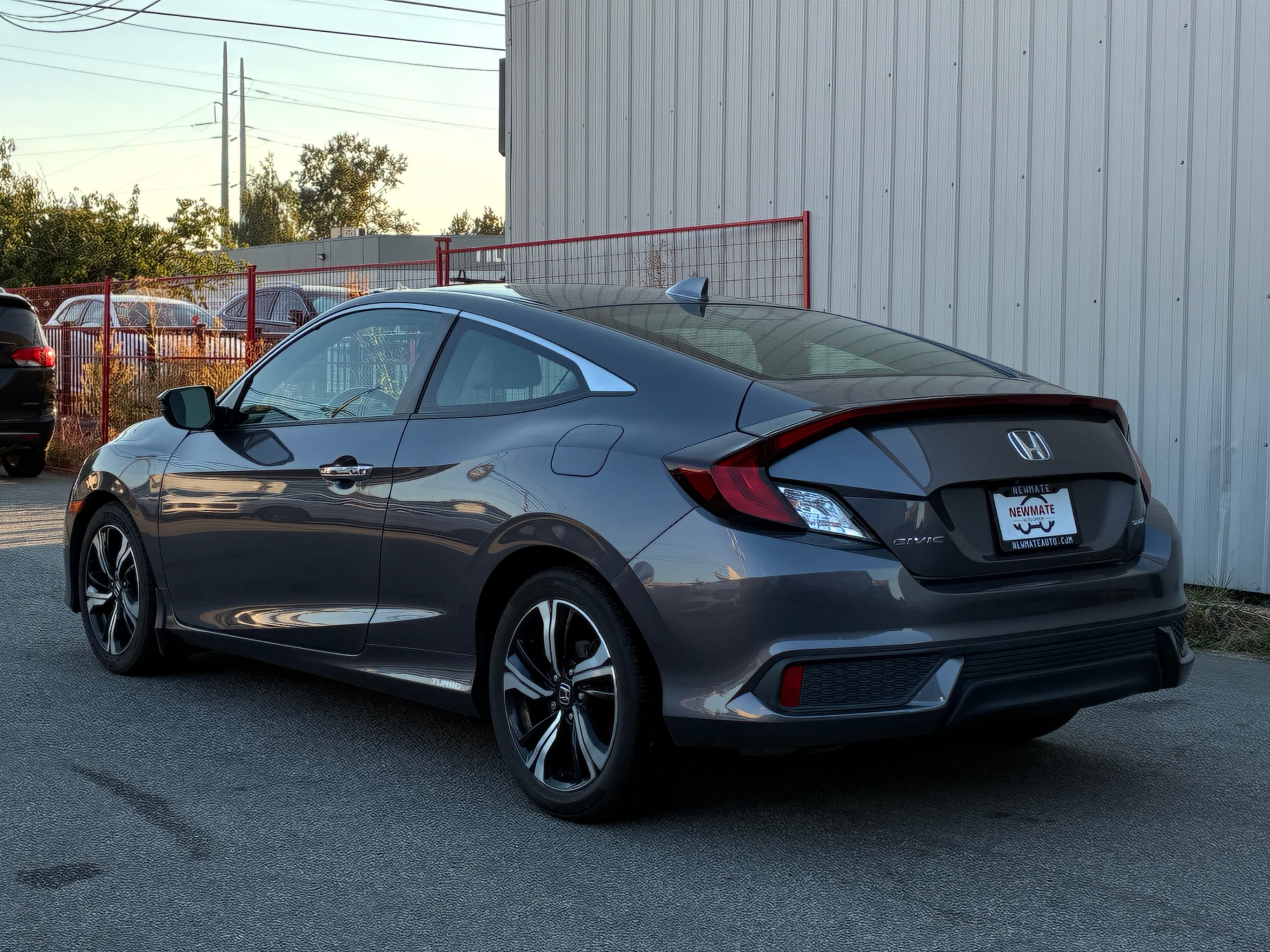 2017 Honda Civic 2dr CVT Touring. BC LOCAL VEHICLE. TOP TRIM., 温哥华, 全款车