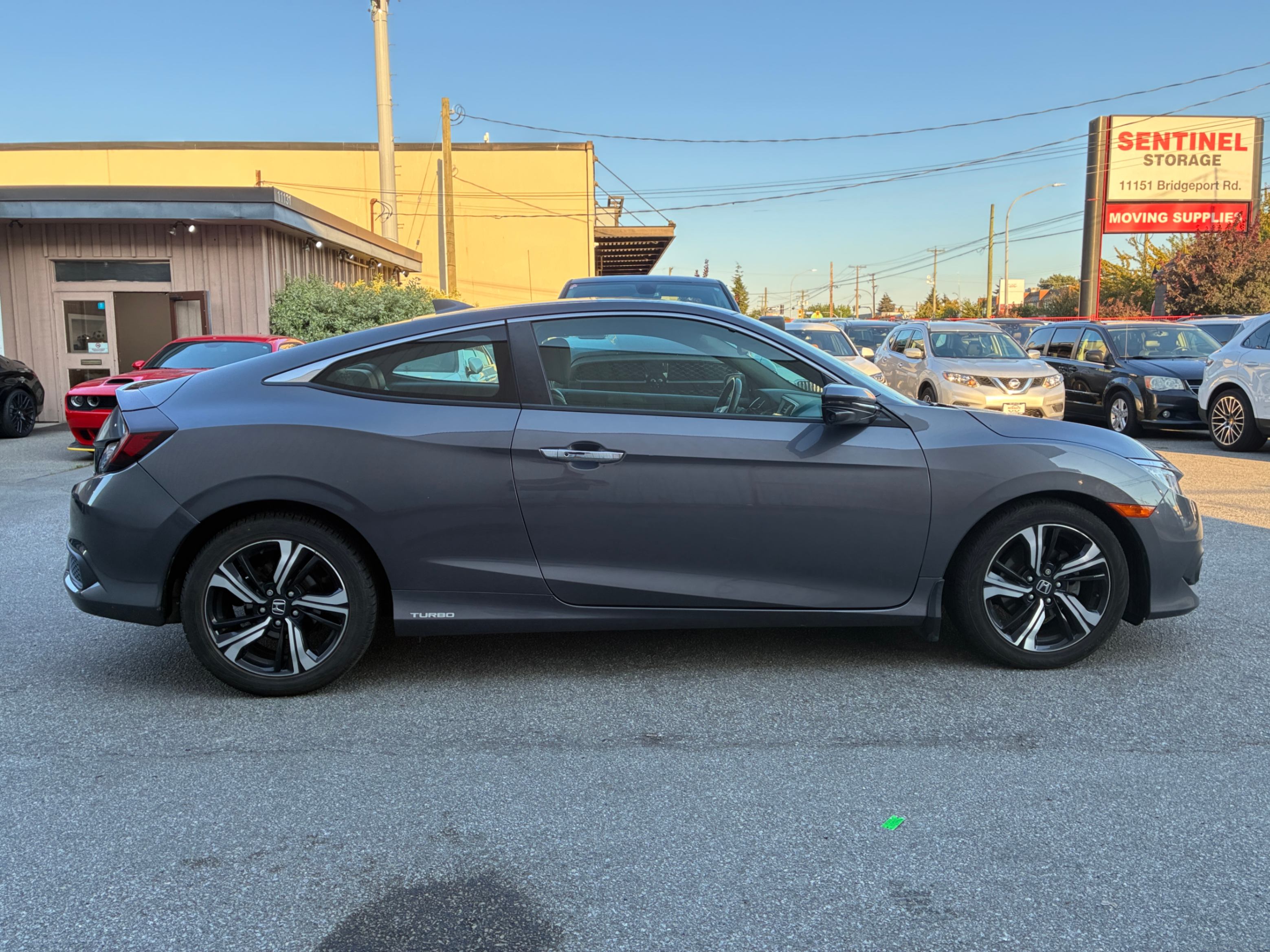 2017 Honda Civic 2dr CVT Touring. BC LOCAL VEHICLE. TOP TRIM., 温哥华, 全款车