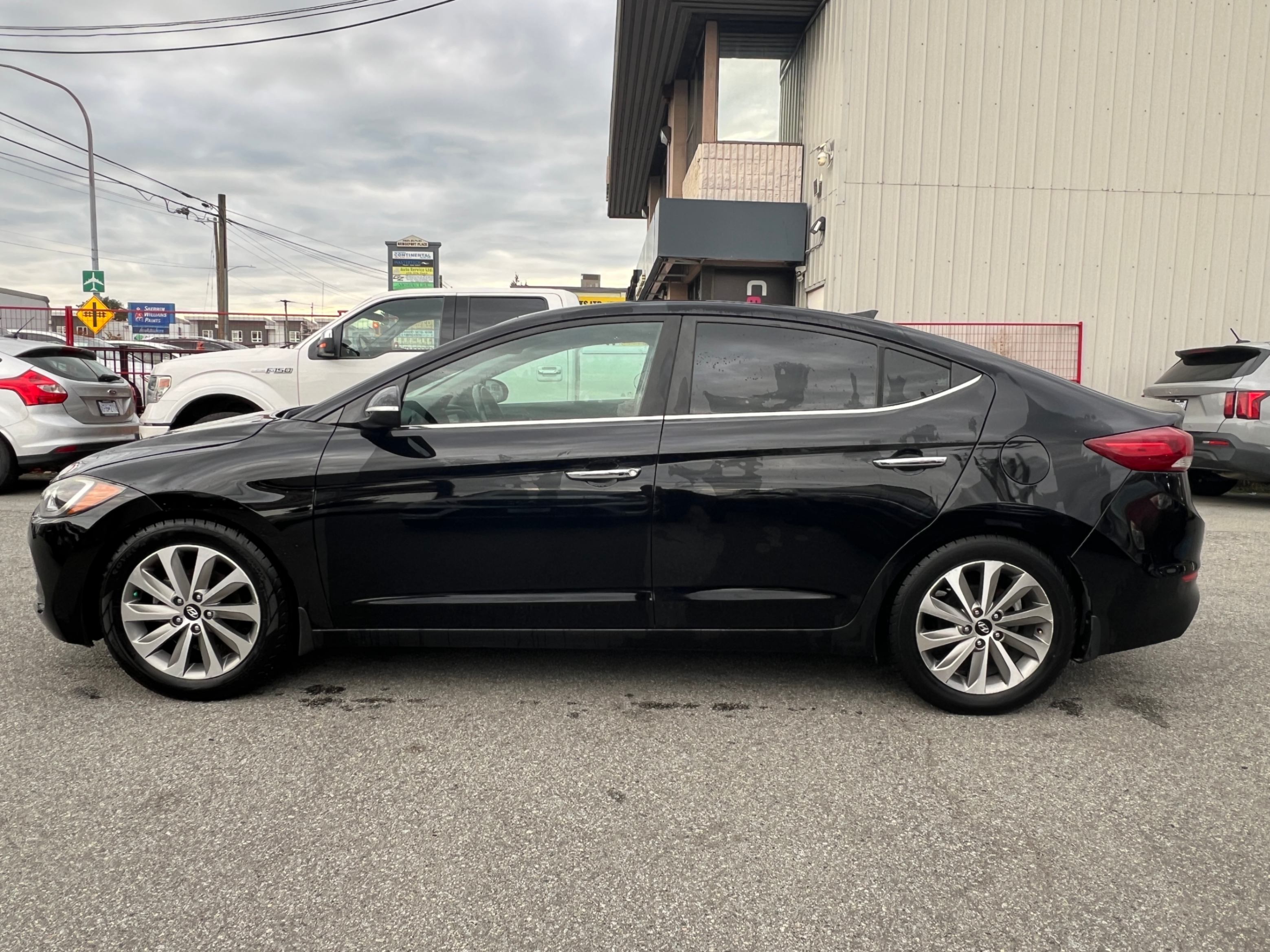 2017 Hyundai Elantra 4dr Sdn Auto Limited Ultimate *Ltd Avail*. BC LOCAL VEHICLE., 温哥华, 全款车