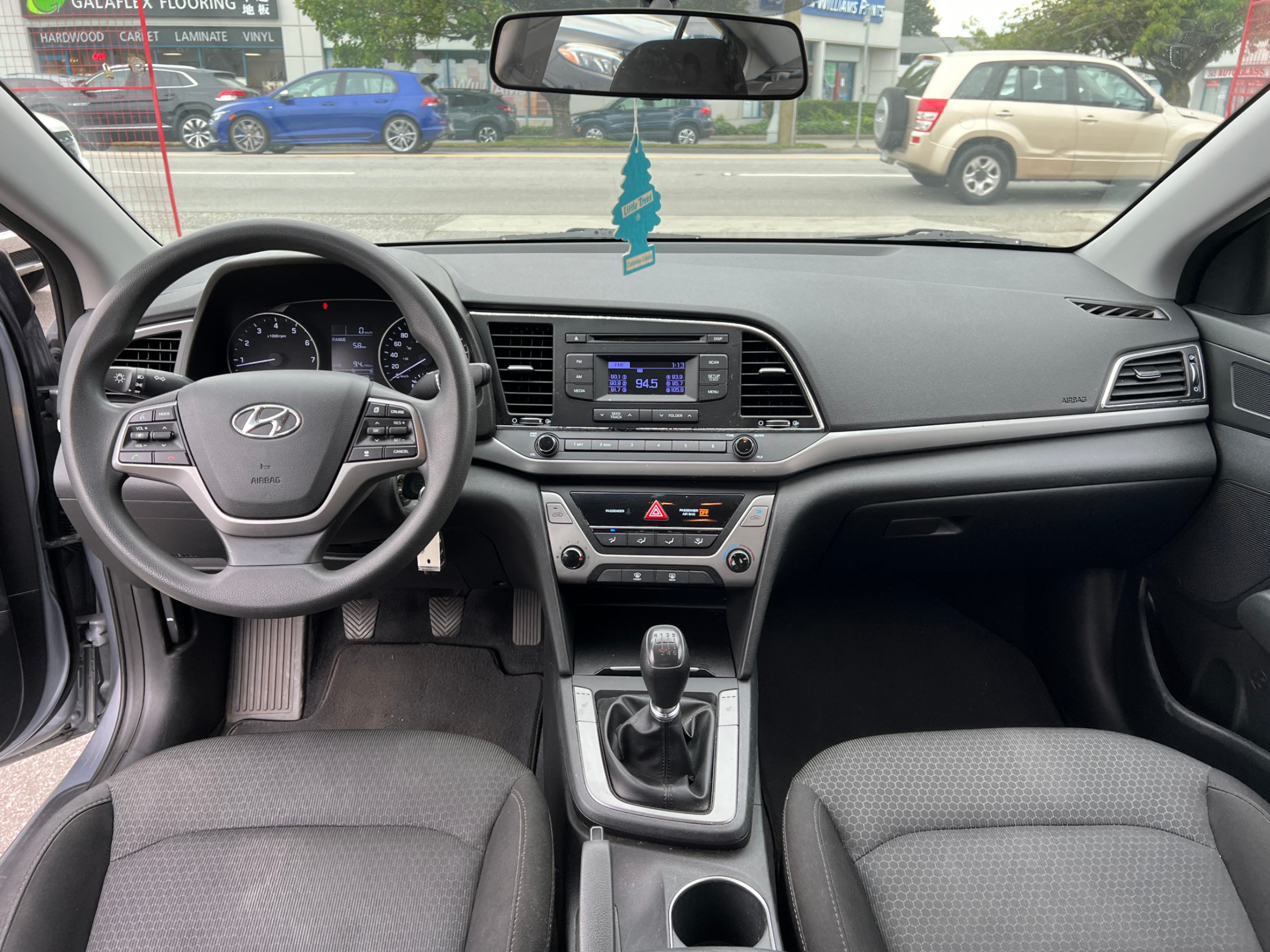 2017 Hyundai Elantra 4dr Sdn Man L, 温哥华, 全款车
