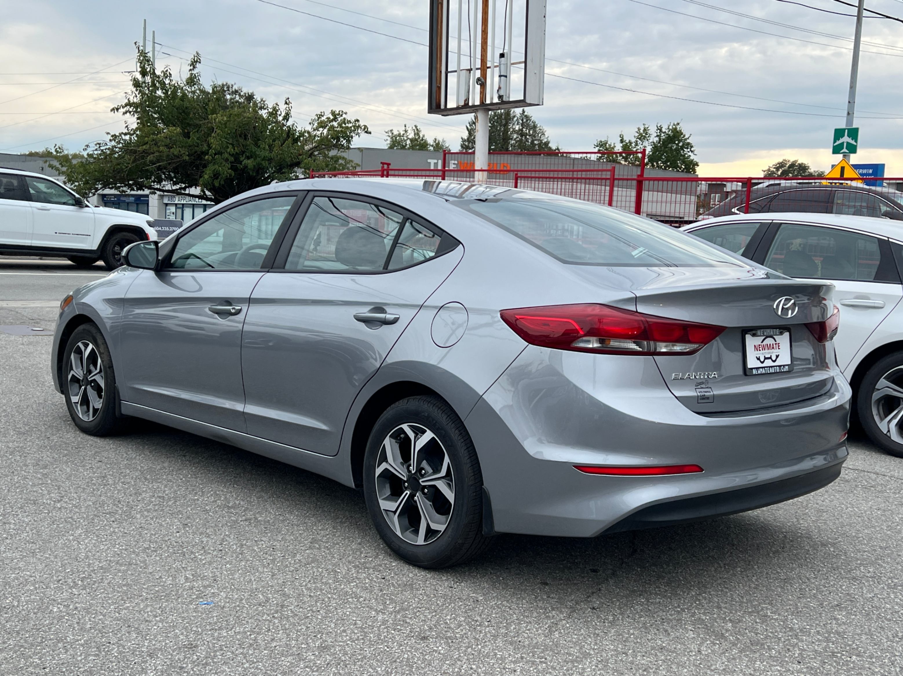 2017 Hyundai Elantra 4dr Sdn Man L, 温哥华, 全款车