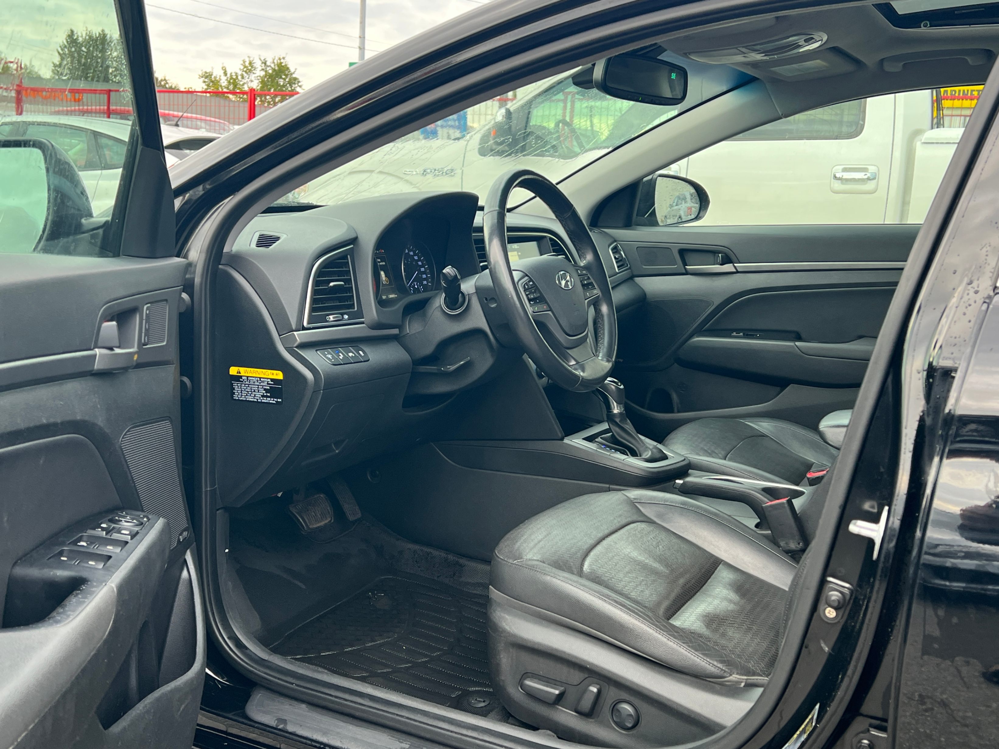 2017 Hyundai Elantra 4dr Sdn Auto Limited Ultimate *Ltd Avail*. BC LOCAL VEHICLE., 温哥华, 全款车