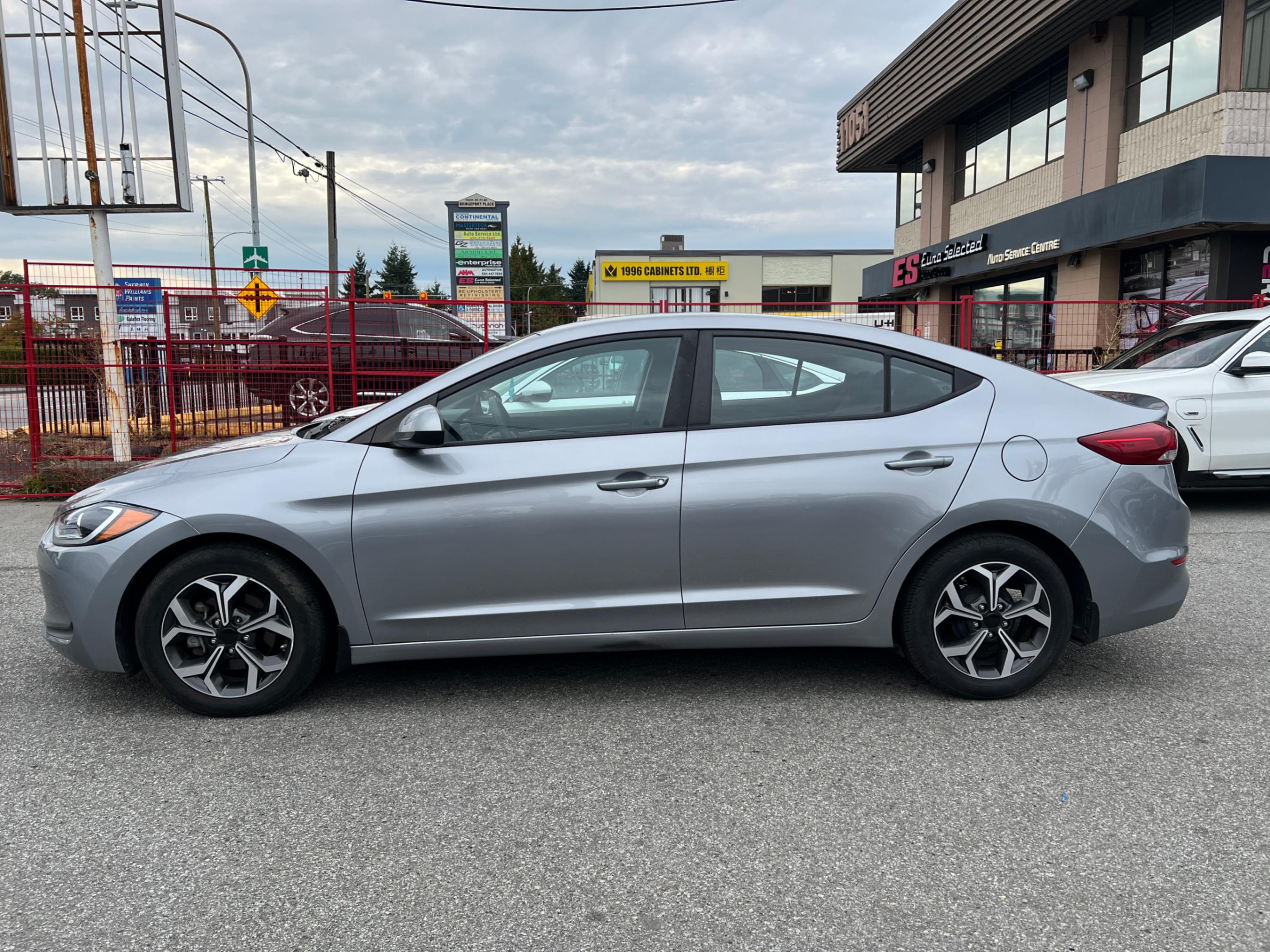 2017 Hyundai Elantra 4dr Sdn Man L, 温哥华, 全款车