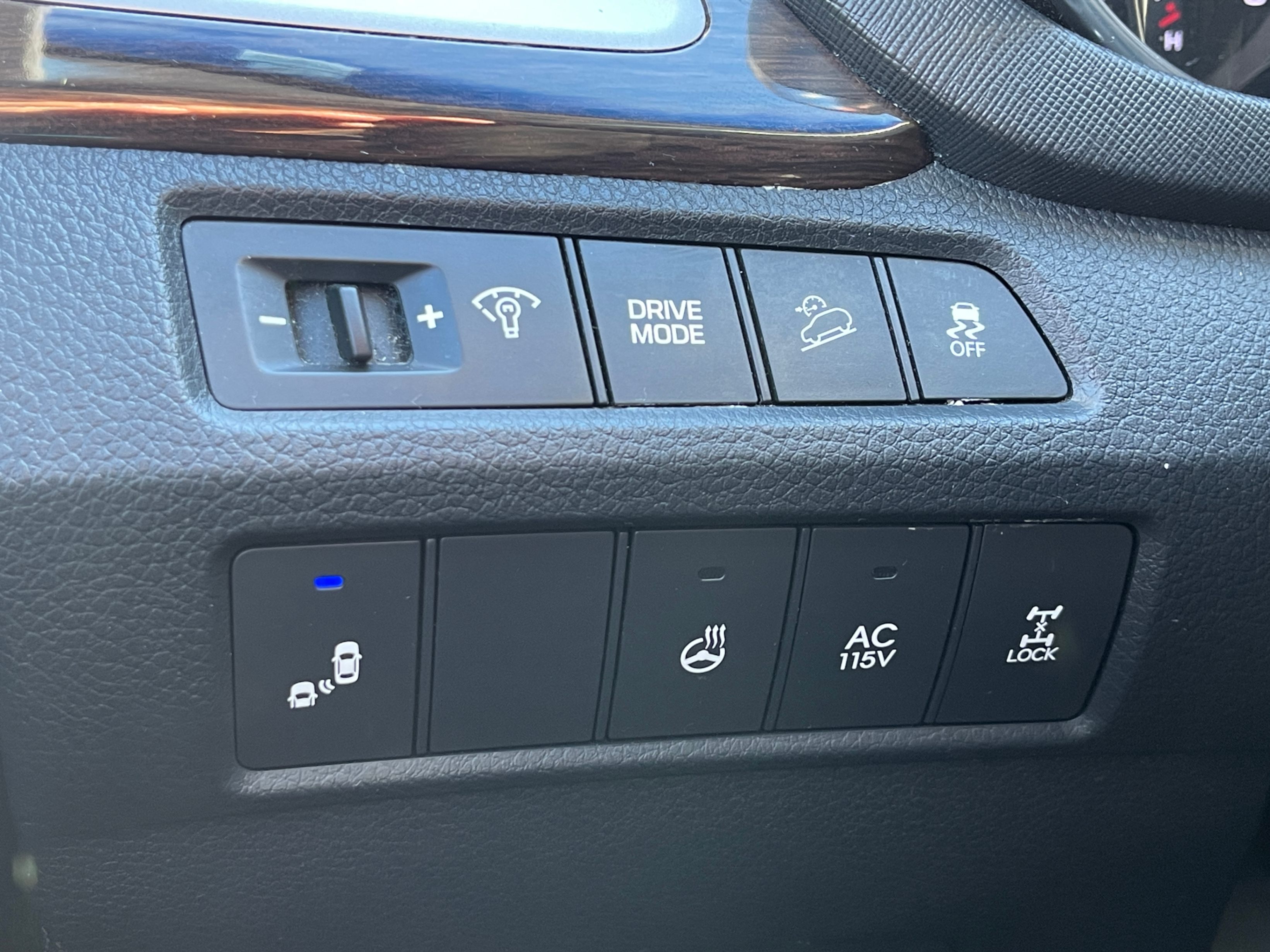 2017 Hyundai Santa Fe XL AWD 4dr Limited. BC LOCAL VEHICLE. FULL SERVICE RECORD., 温哥华, 全款车