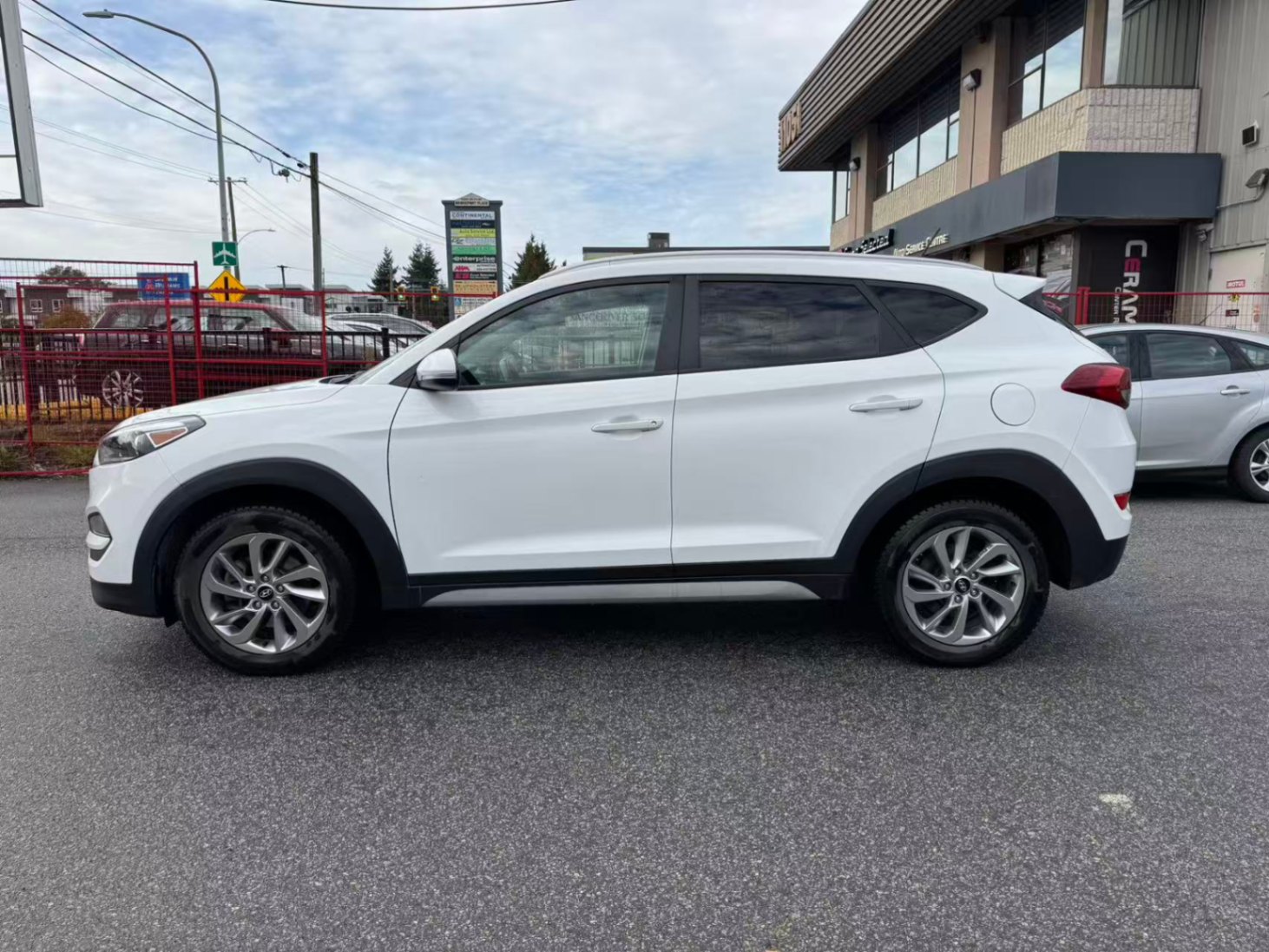 2017 Hyundai Tucson AWD 4dr 2.0L Premium. NO ACCIDENTS. BC LOCAL VEHICLE. FULL SERVICE RECORD., 温哥华, 全款车