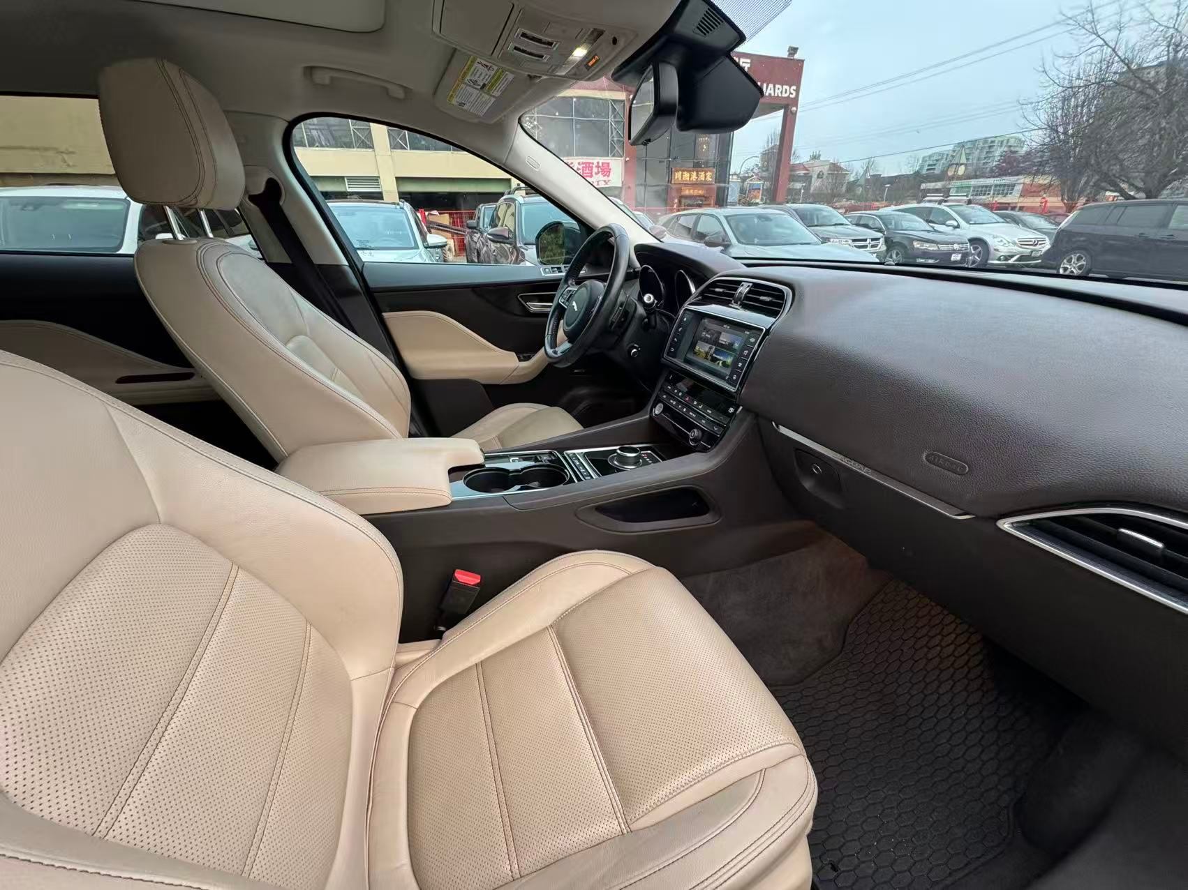 2017 Jaguar F-PACE AWD Prestige. LOCAL B..., Vancouver, Cash