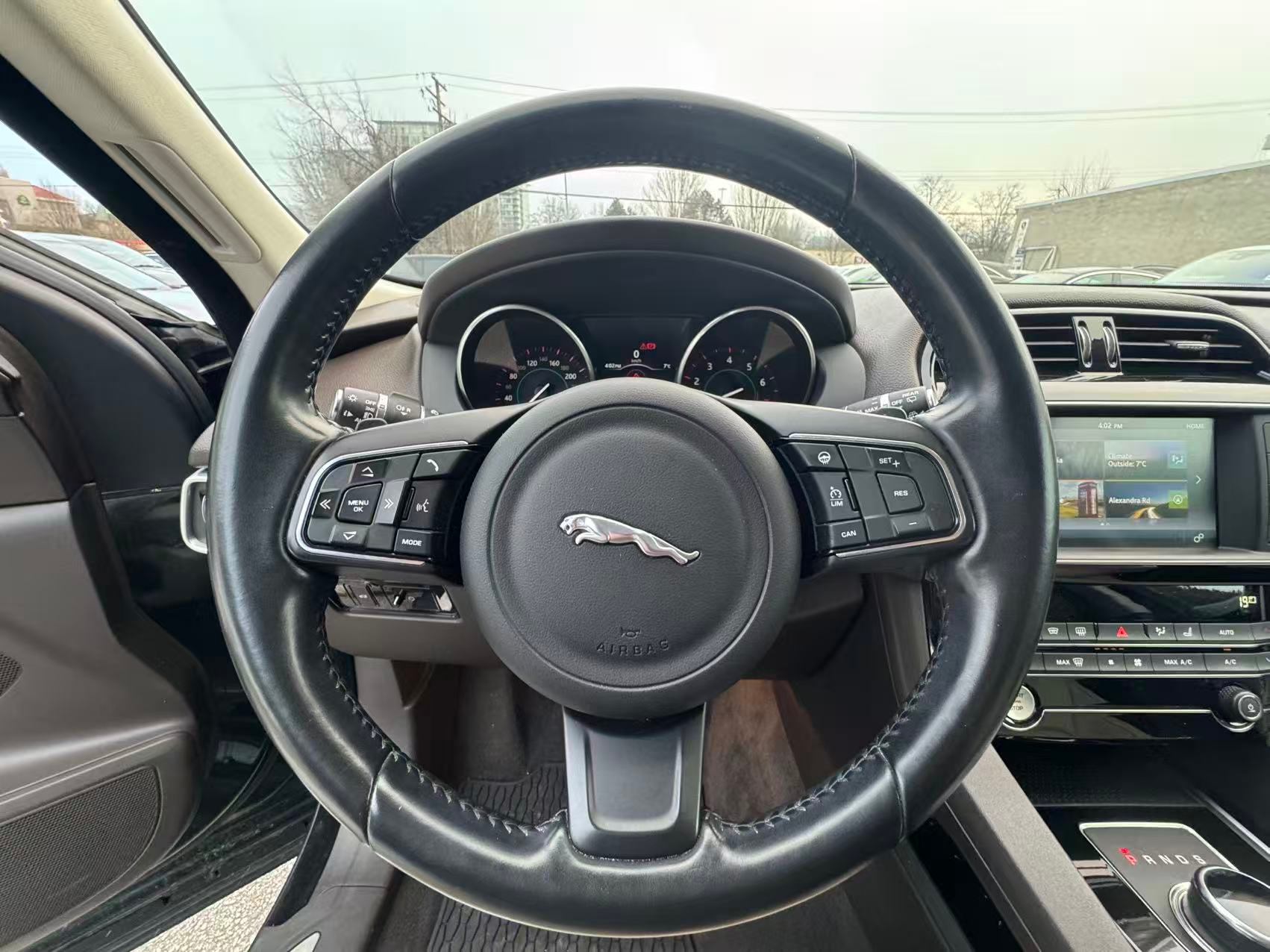 2017 Jaguar F-PACE AWD Prestige. LOCAL B..., Vancouver, Cash