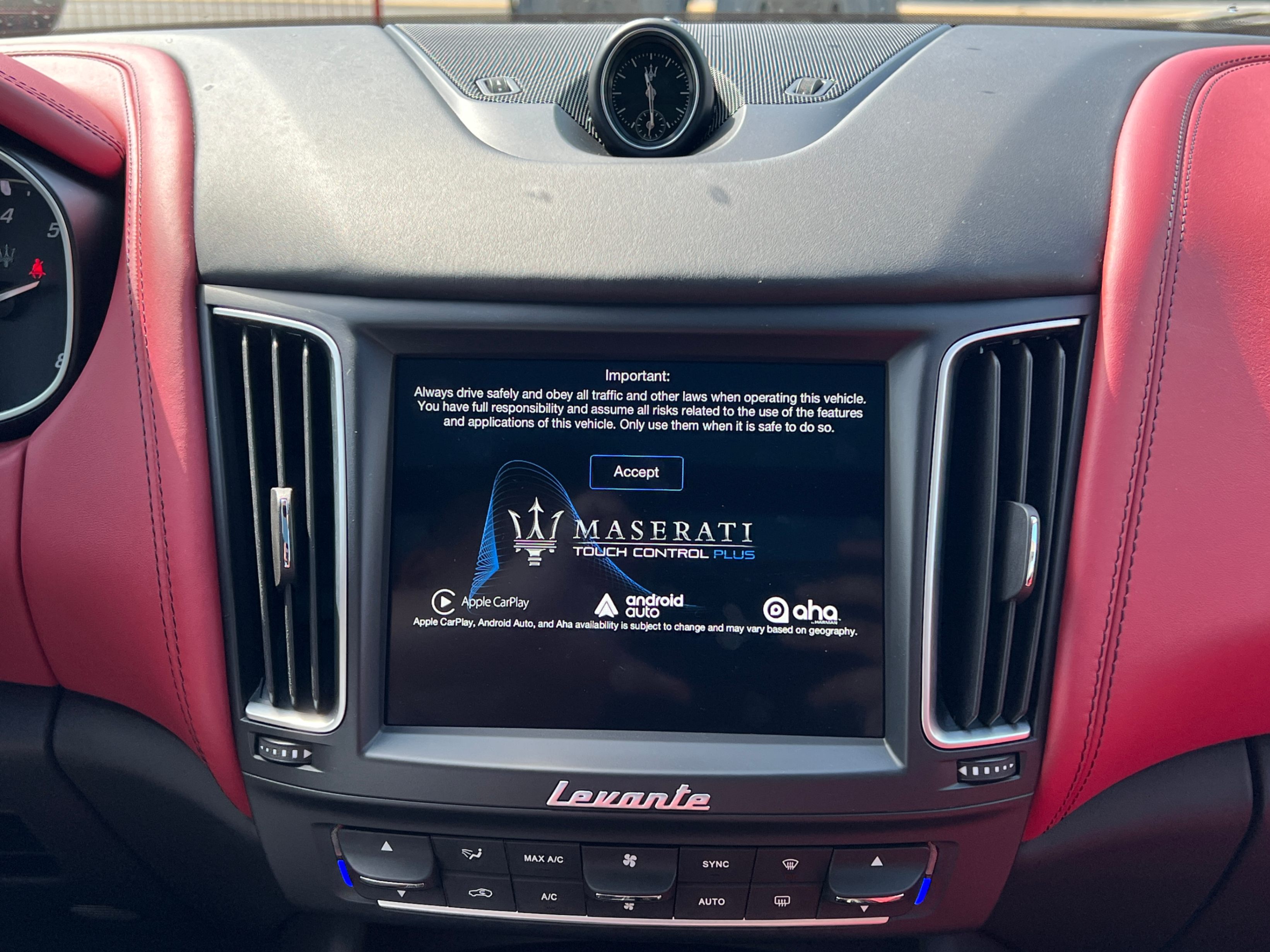 2017 Maserati Levante 3.0L. BC LOCAL VEHICLE. LOW MILEAGE., Vancouver, Cash