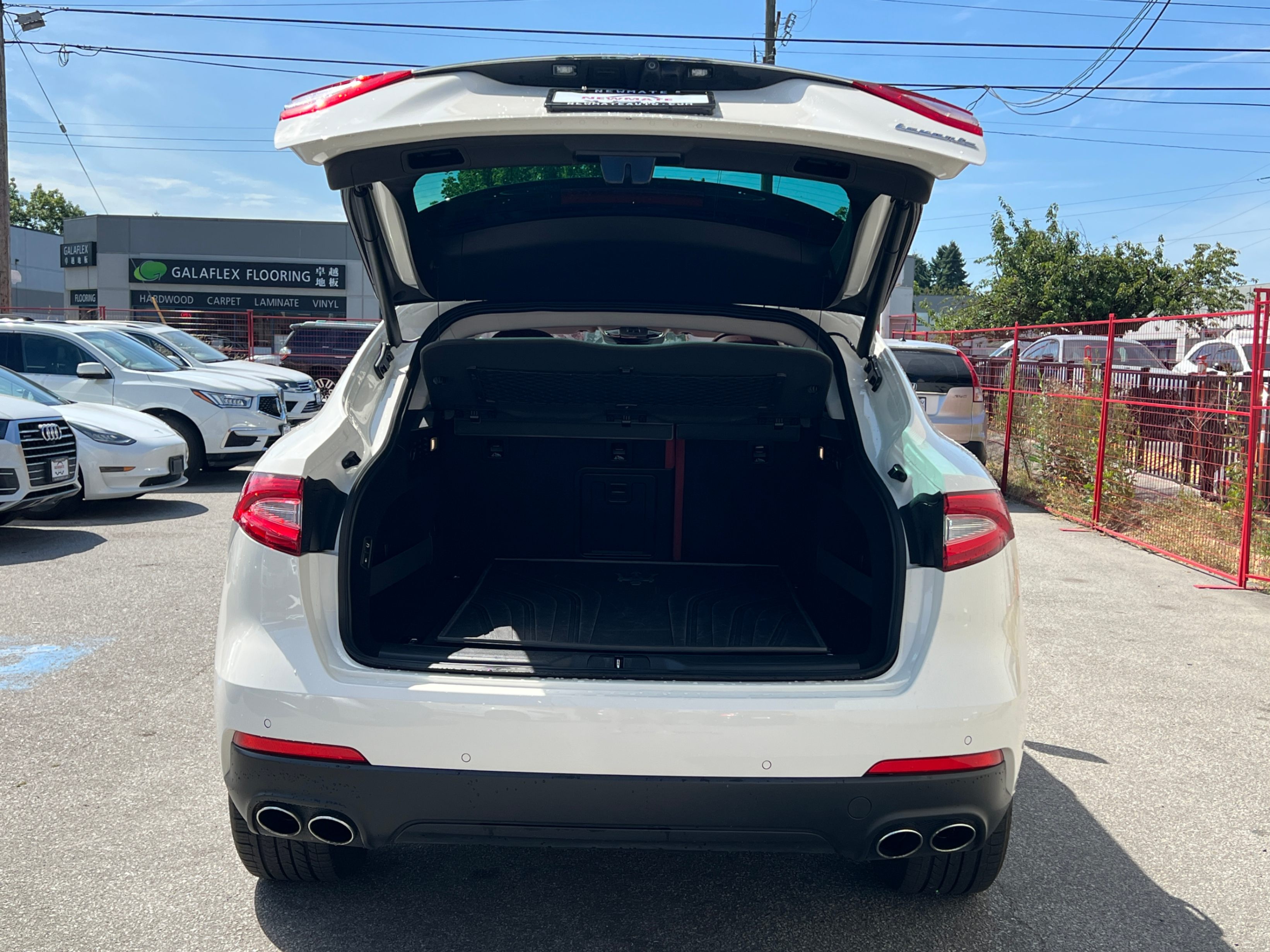 2017 Maserati Levante 3.0L. BC LOCAL VEHICLE. LOW MILEAGE., Vancouver, Cash