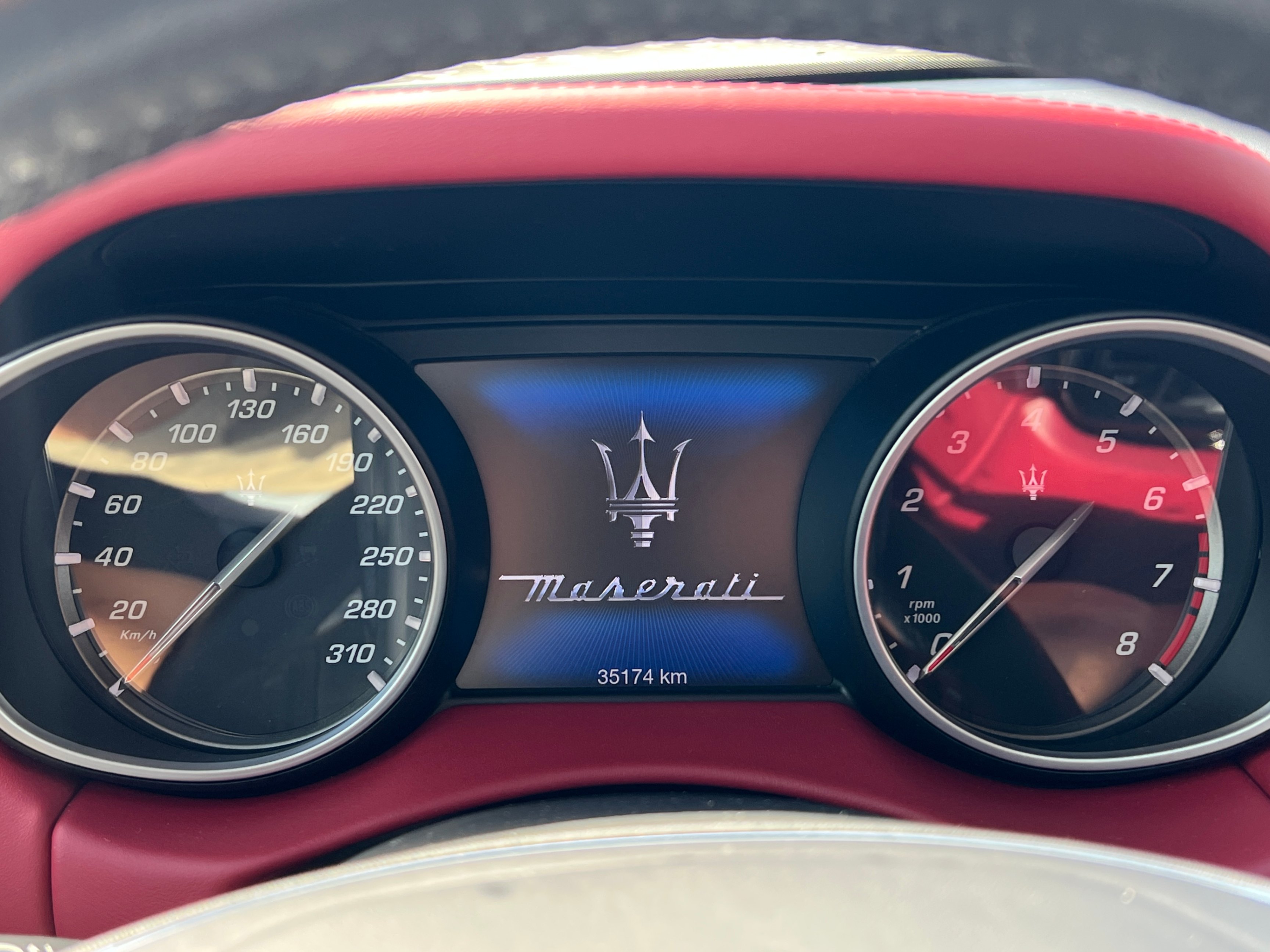 2017 Maserati Levante 3.0L. BC LOCAL VEHICLE. LOW MILEAGE., Vancouver, Cash