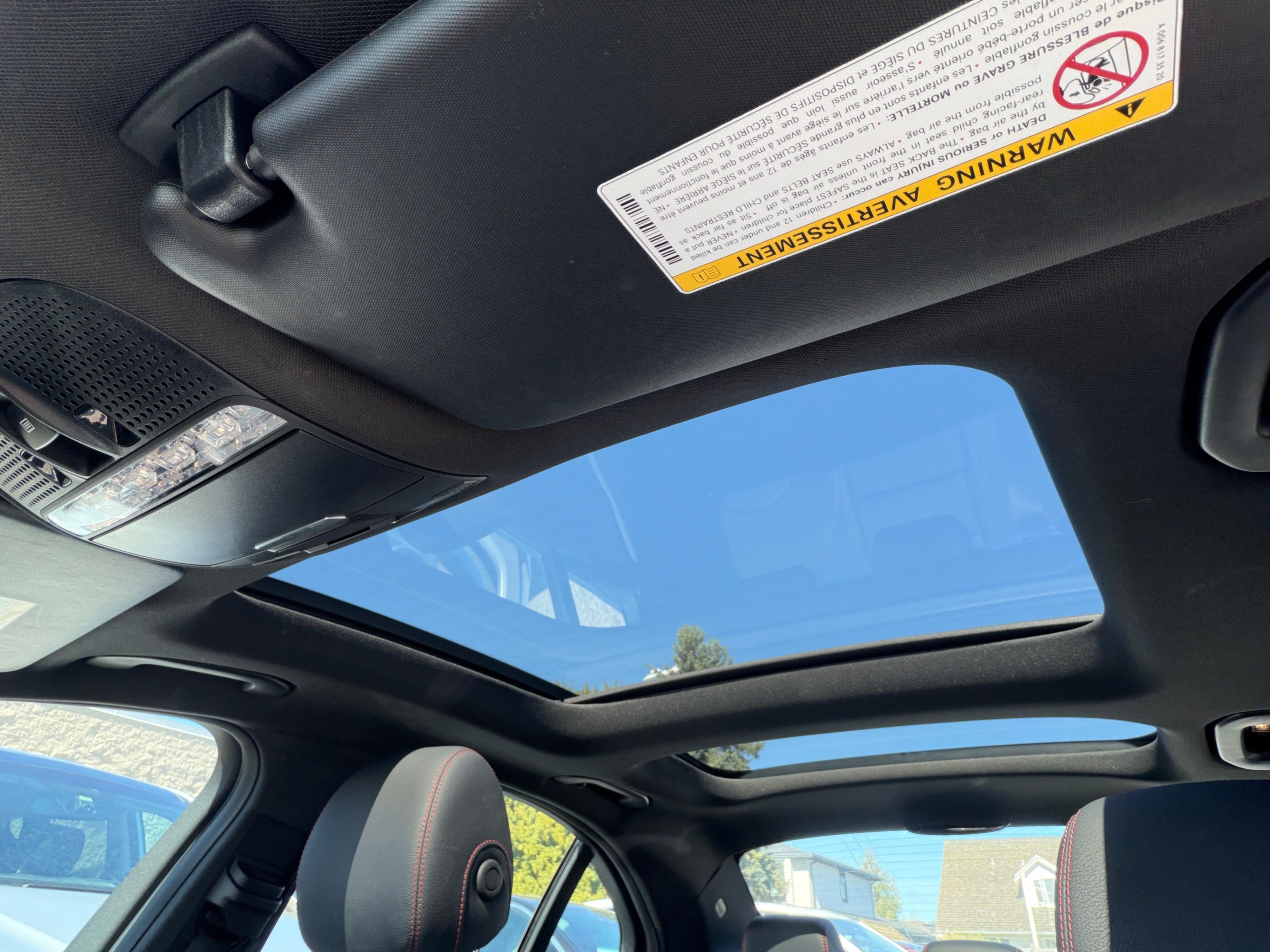 2017 Mercedes-Benz C-Class AMG C 43 4MATIC. LOCAL BC VEHICLE. LOW KILOMETRES., 温哥华, 全款车