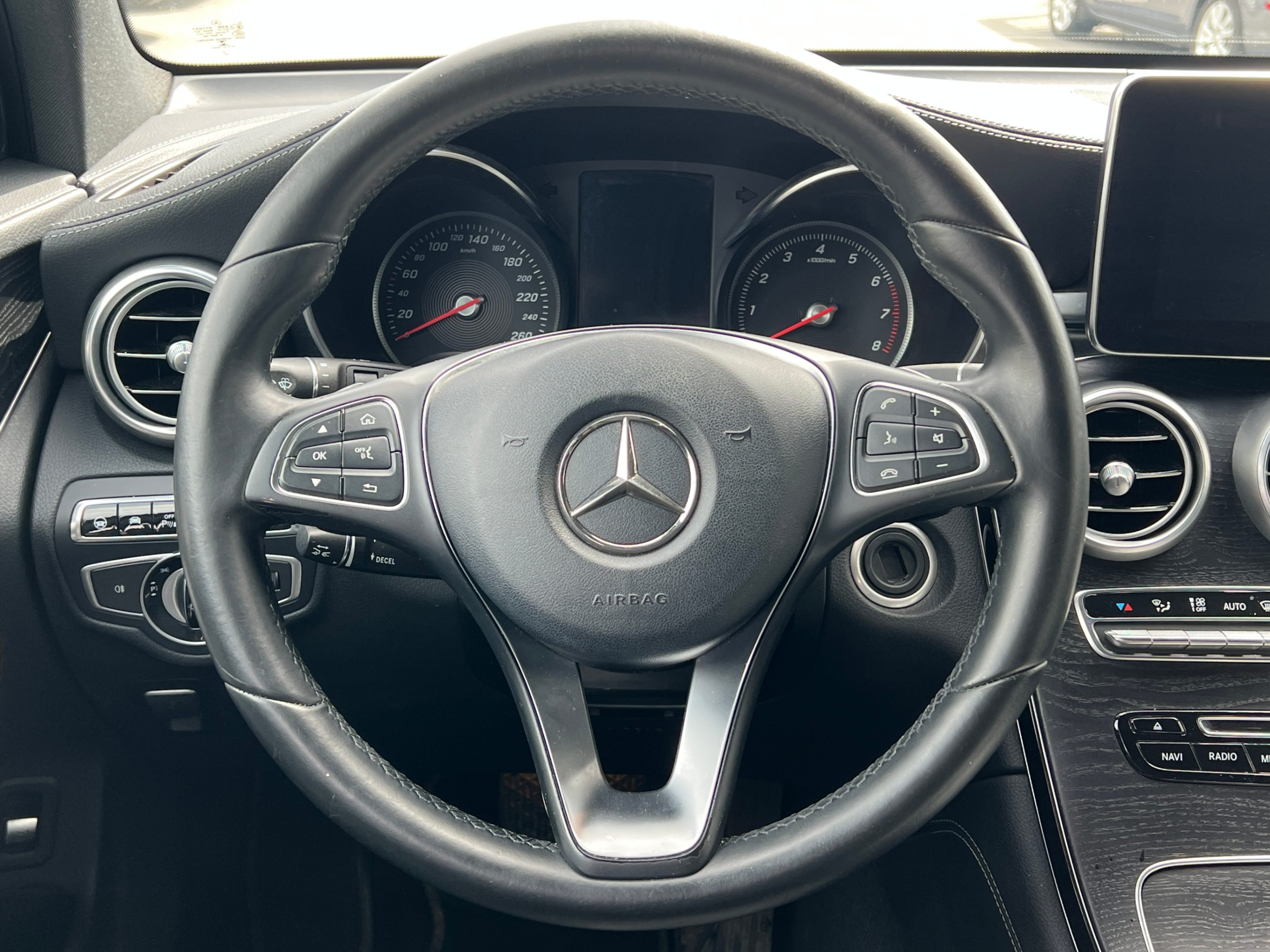 2017 Mercedes-Benz GLC-class 4MATIC 4dr GLC 300., Vancouver, Cash