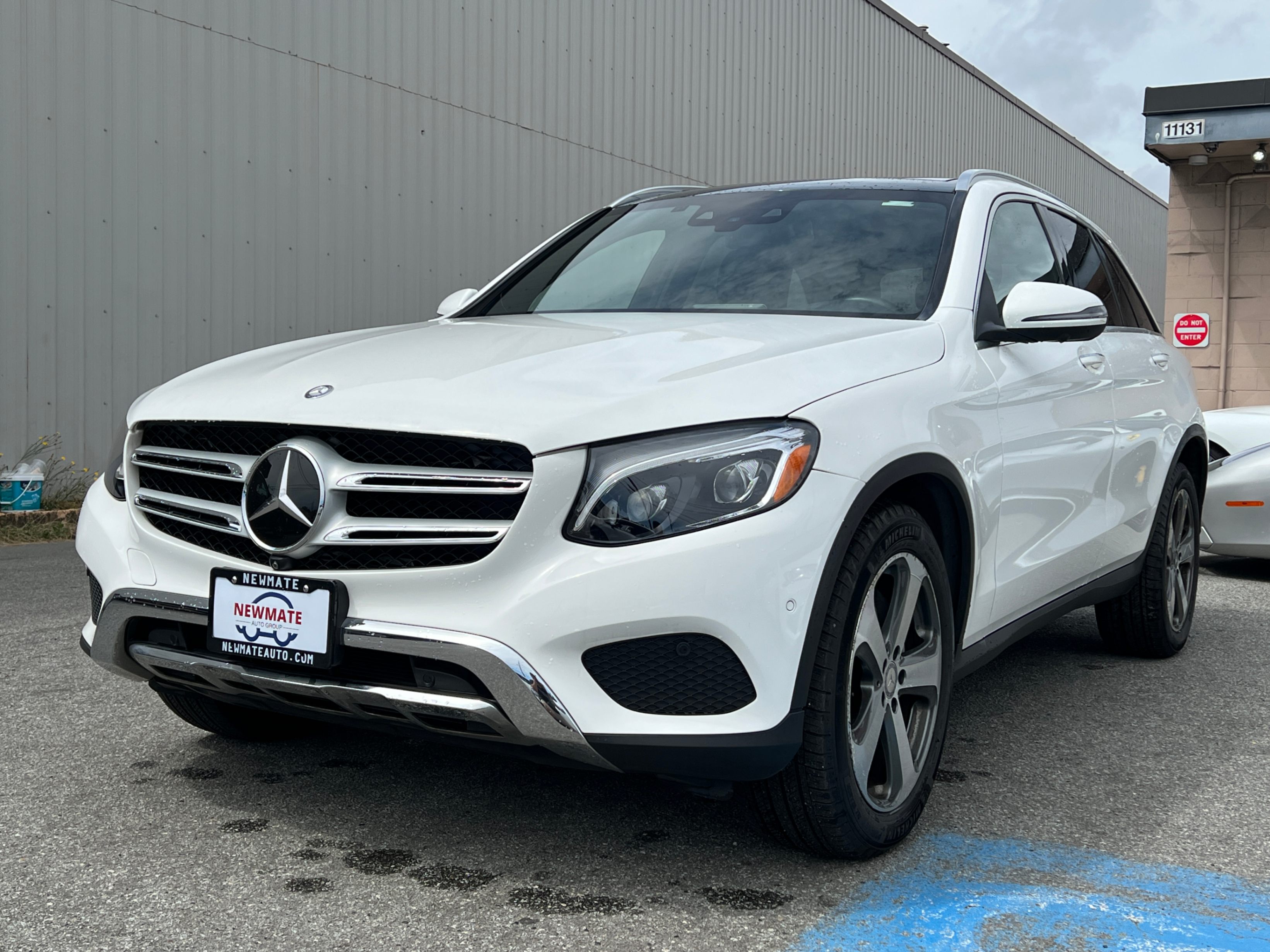 2017 Mercedes-Benz GLC-class 4MATIC 4dr GLC 300., Vancouver, Cash