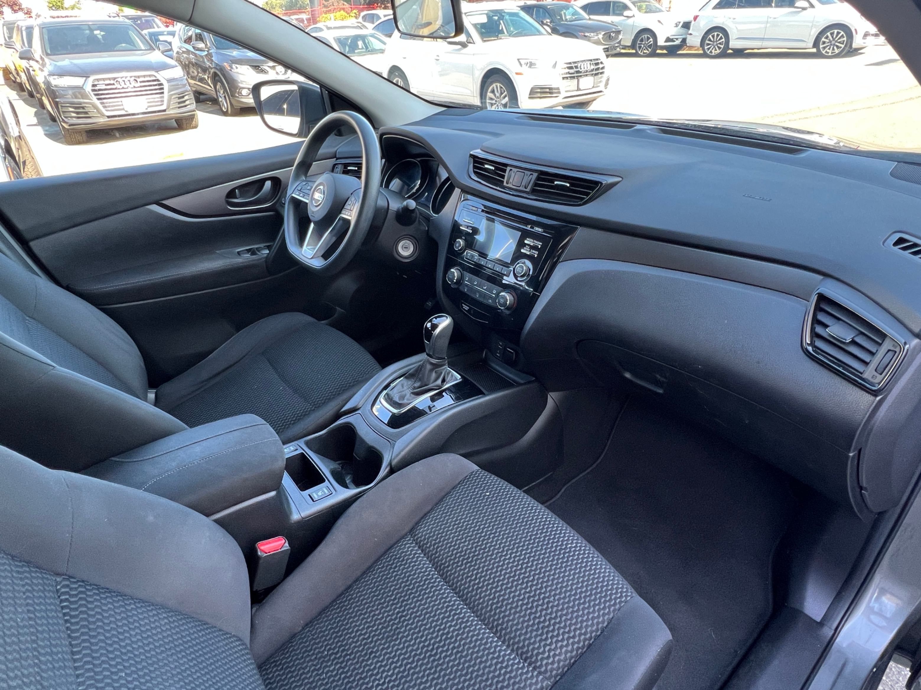 2017 Nissan Qashqai FWD 4dr S. BC LOCAL VEHICLE. REBUILT TITLE., Vancouver, Cash