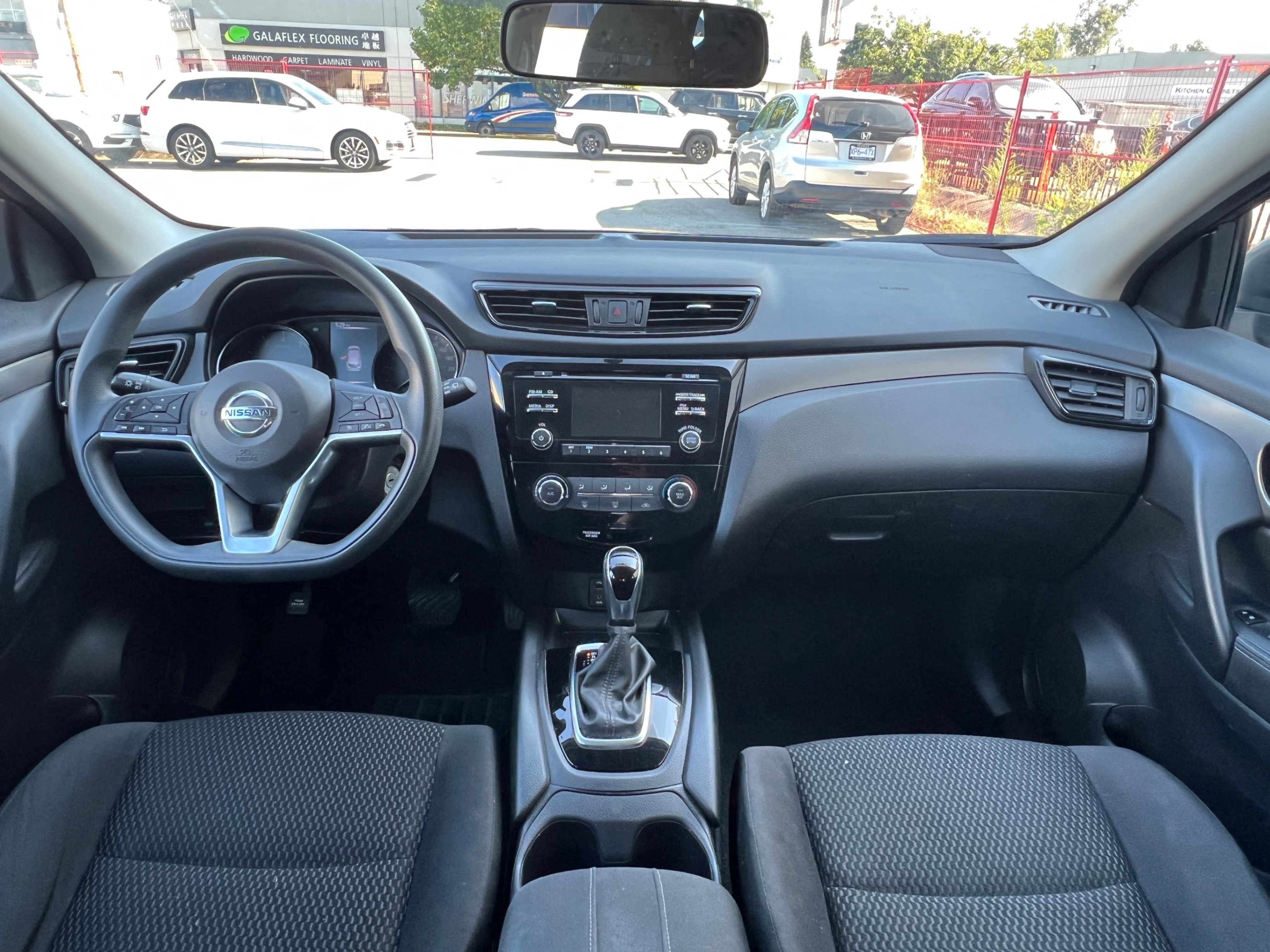 2017 Nissan Qashqai FWD 4dr S. BC LOCAL VEHICLE. REBUILT TITLE., Vancouver, Cash