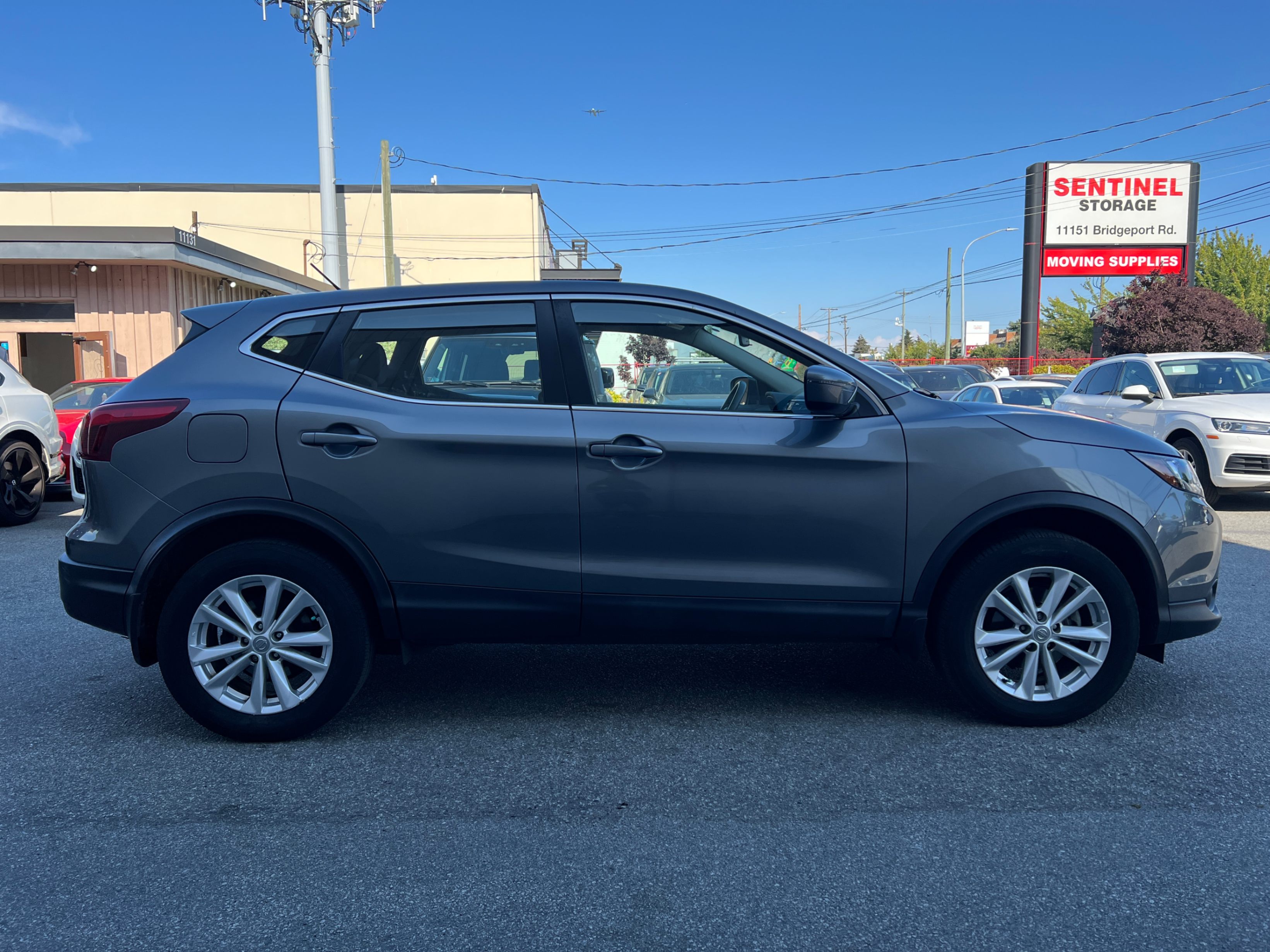 2017 Nissan Qashqai FWD 4dr S. BC LOCAL VEHICLE. REBUILT TITLE., Vancouver, Cash
