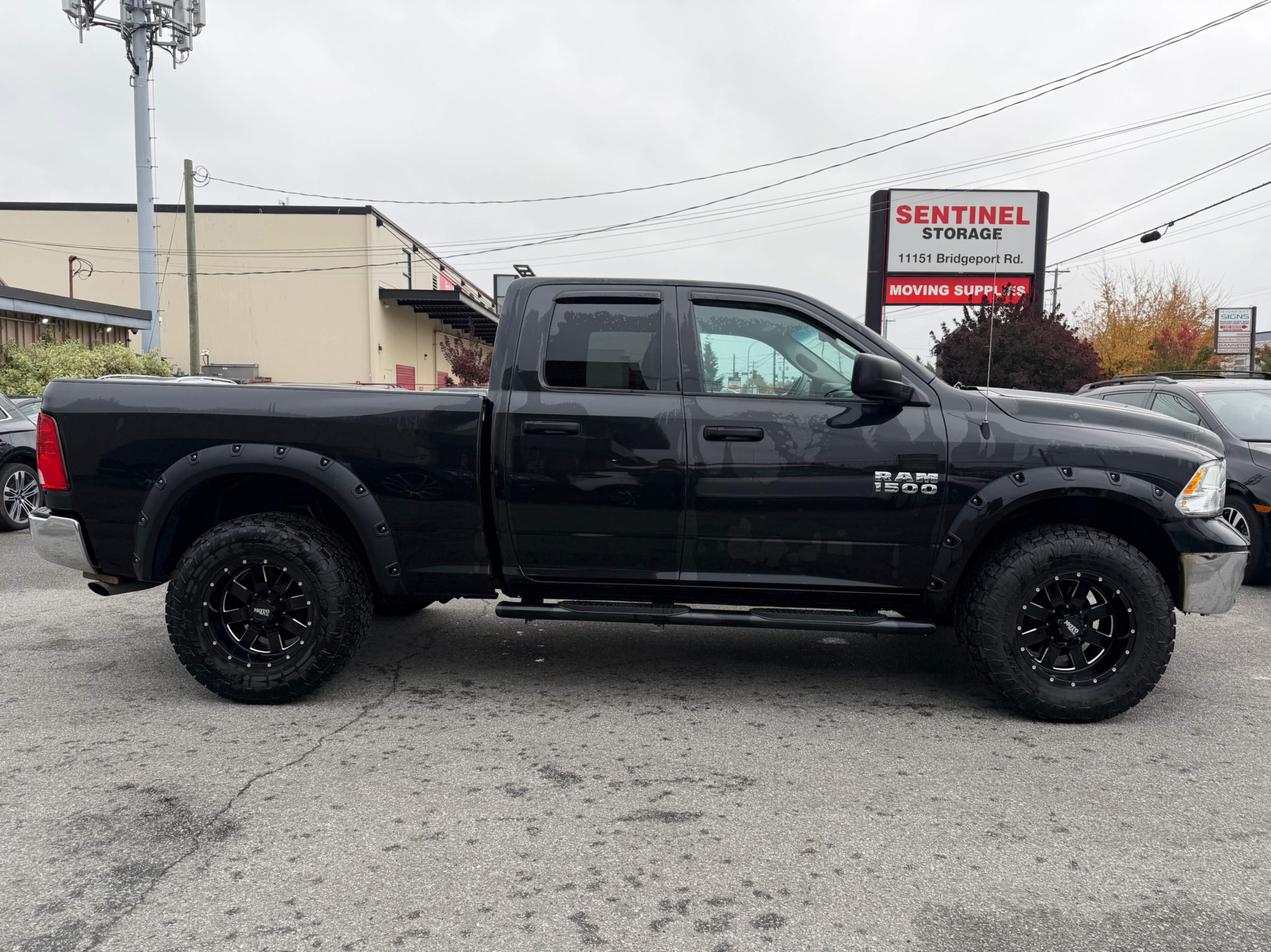 2017 Ram 1500 4WD Quad Cab 140.5" ST. NO ACCIDENTS. BC LOCAL VEHICLE., 温哥华, 全款车