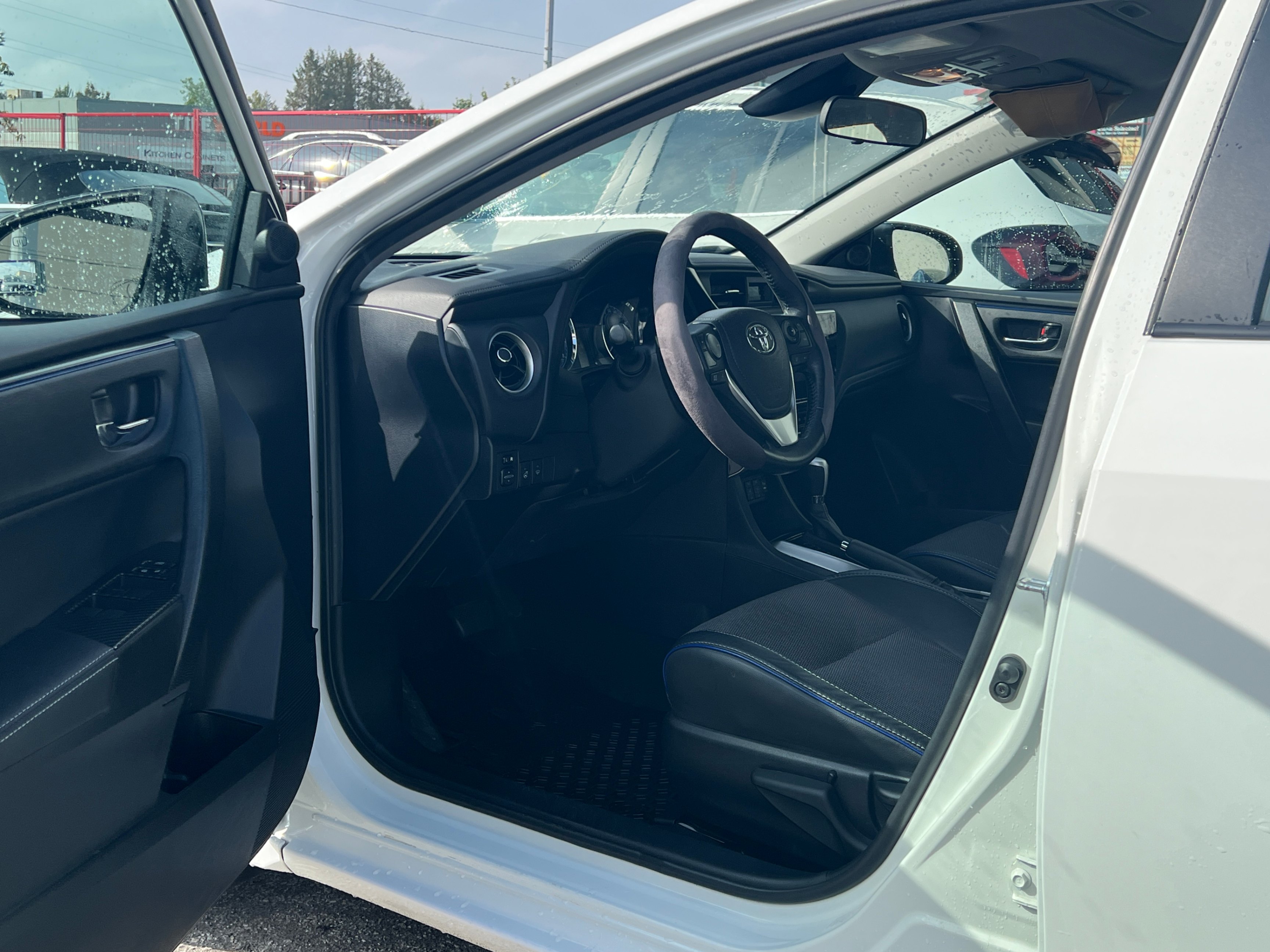 2017 Toyota Corolla 4dr Sdn SE., 温哥华, 全款车