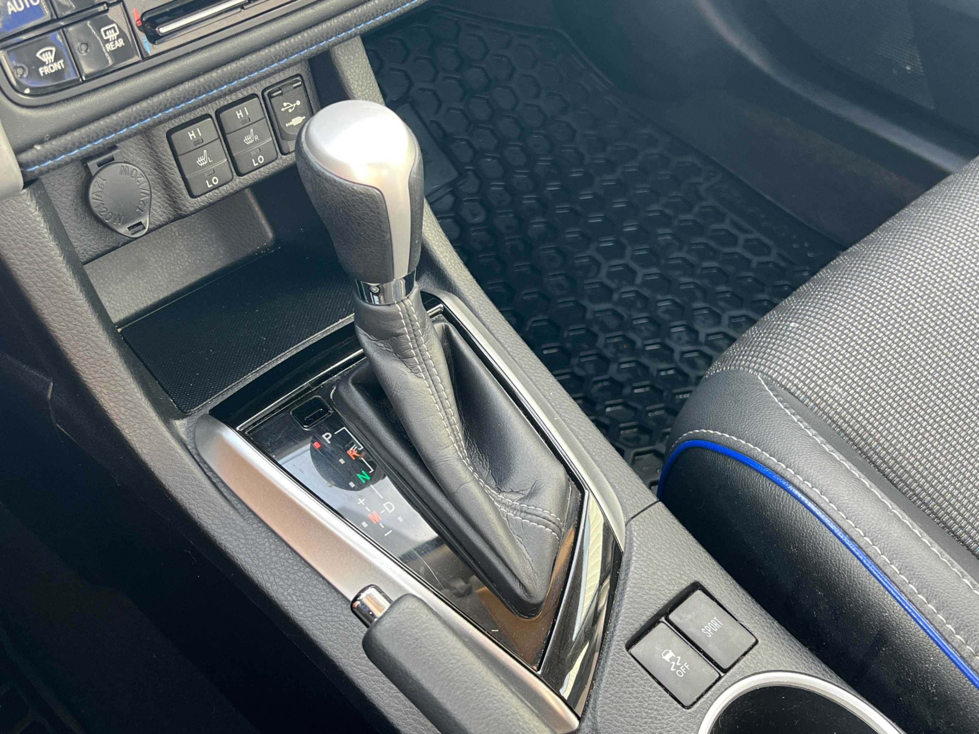 2017 Toyota Corolla 4dr Sdn SE., 温哥华, 全款车