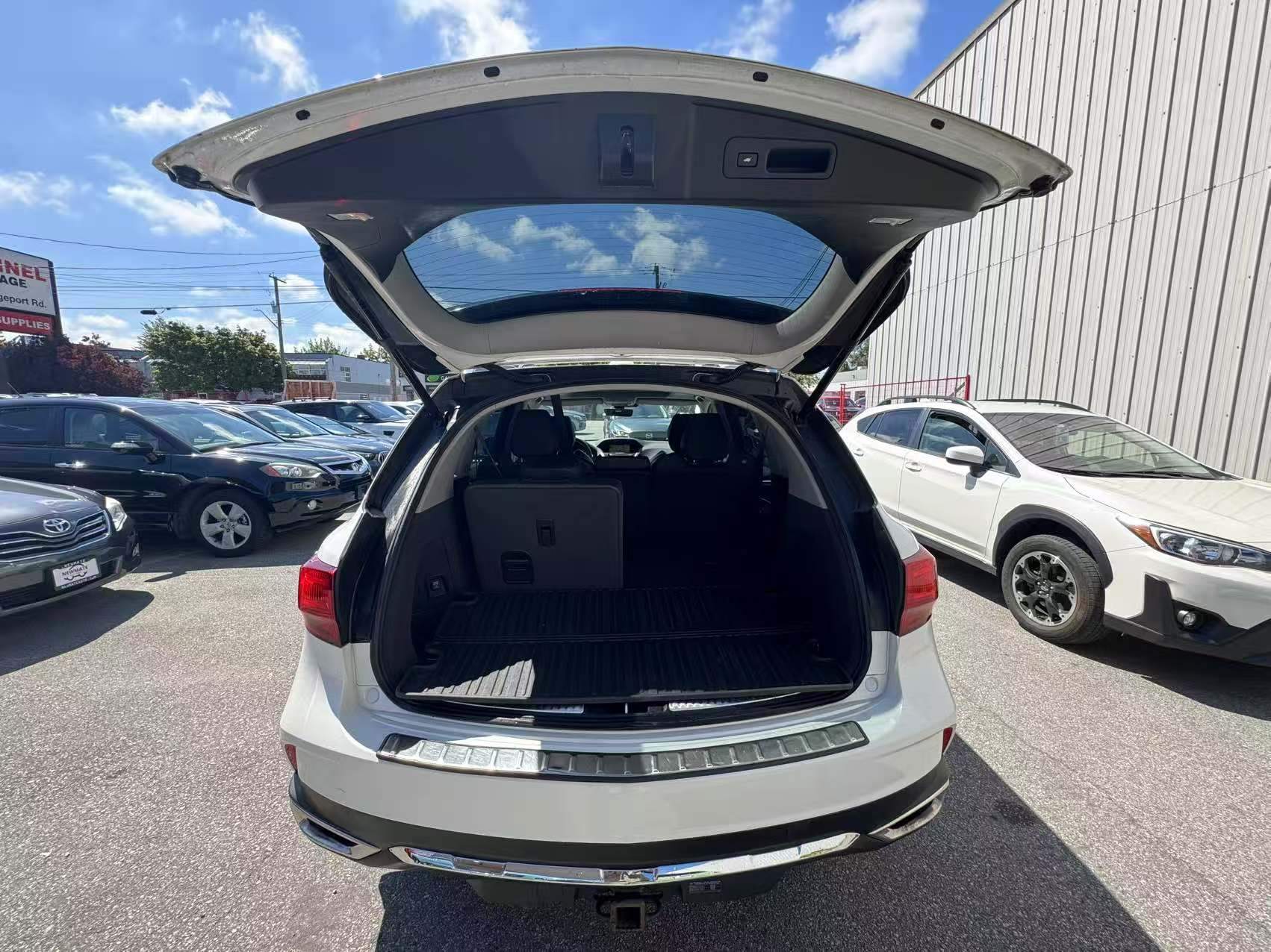 2018 Acura MDX Navi SH-AWD. NO ACCIDENTS. BC LOCAL VEHICLE., Vancouver, Cash
