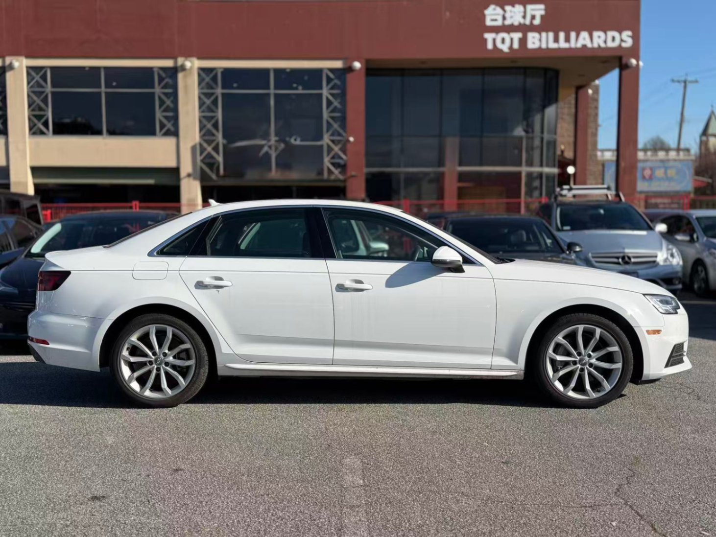 2018 Audi A4 quattro Progressiv. LOCAL B..., Vancouver, Cash