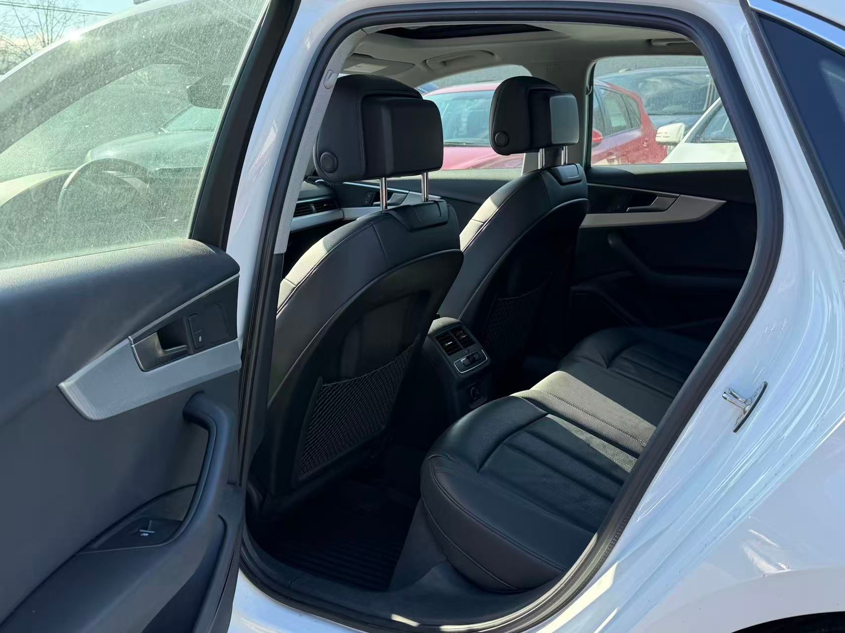 2018 Audi A4 quattro Progressiv. LOCAL B..., Vancouver, Cash