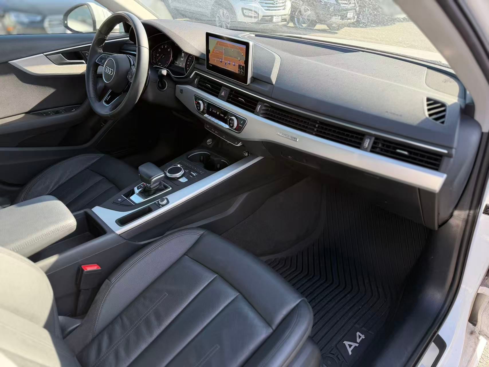 2018 Audi A4 quattro Progressiv. LOCAL B..., Vancouver, Cash