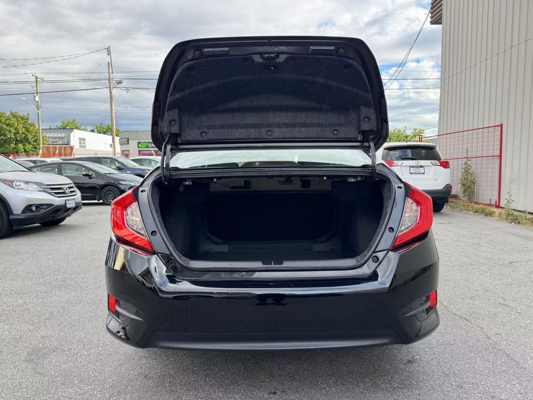2018 Honda Civic SE CVT. BC LOCAL VEHICLE., Vancouver, Cash