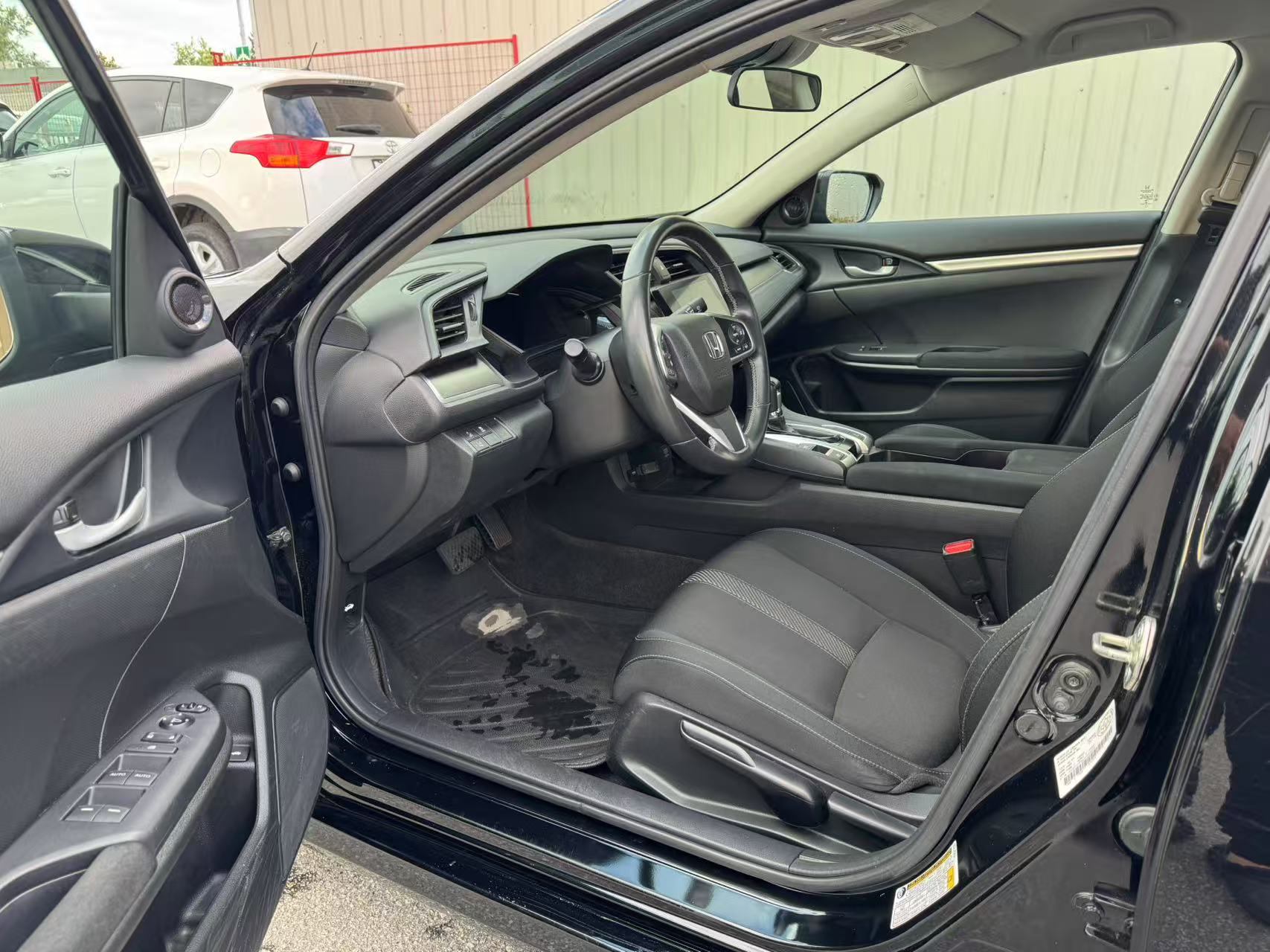 2018 Honda Civic SE CVT. BC LOCAL VEHICLE., Vancouver, Cash