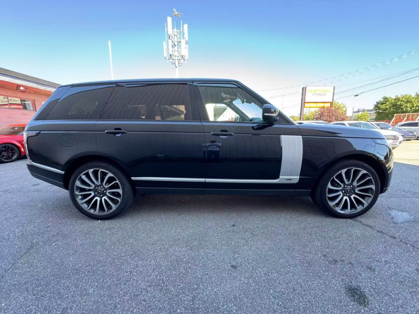 2018 Land Rover Range Rover V8 Supercharged LWB. BC LOCAL VEHICLE., Vancouver, Cash